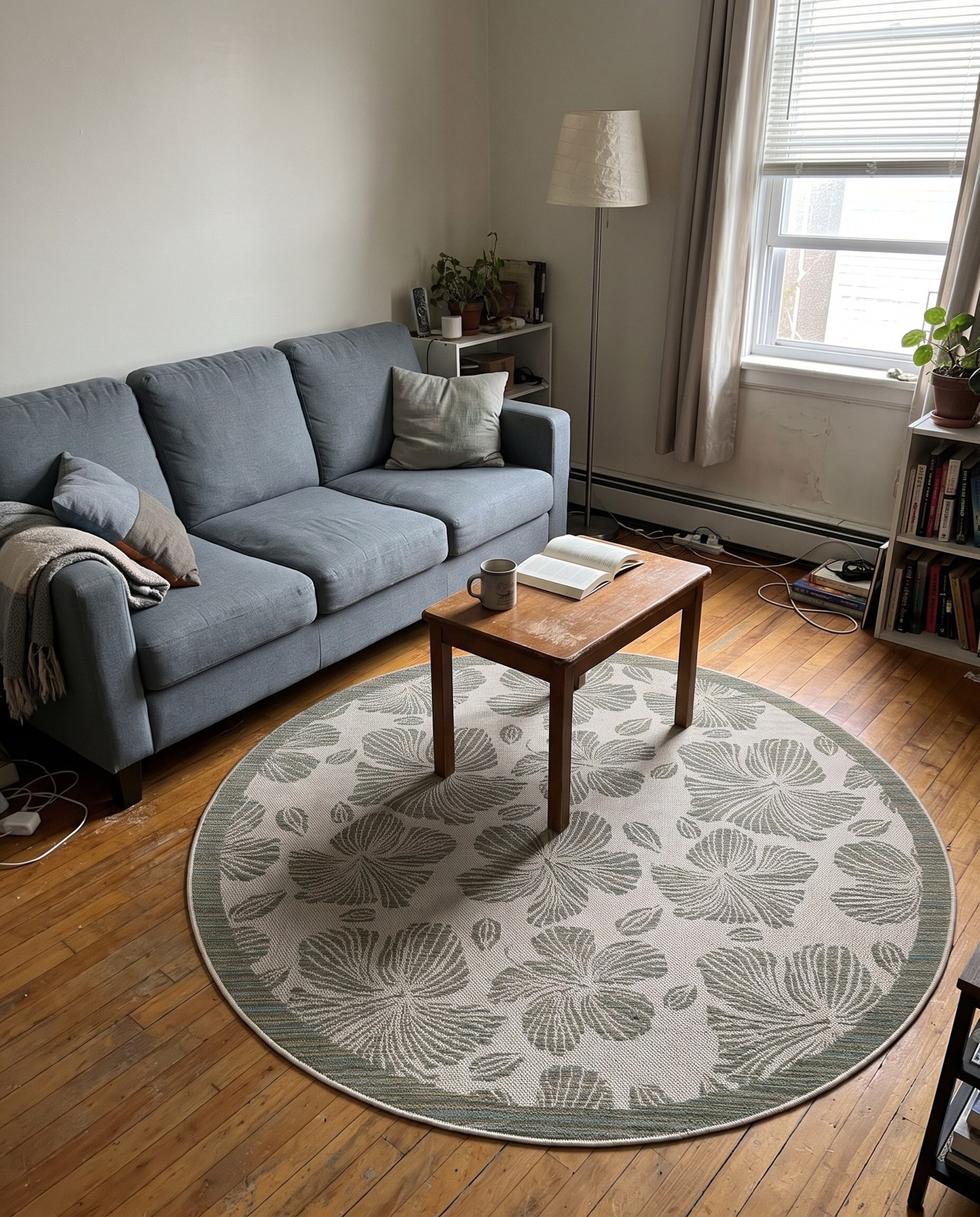Detail image of 4' 1 x 4' 1 Cortland · Tropical floral Outdoor Rug, beige and olive