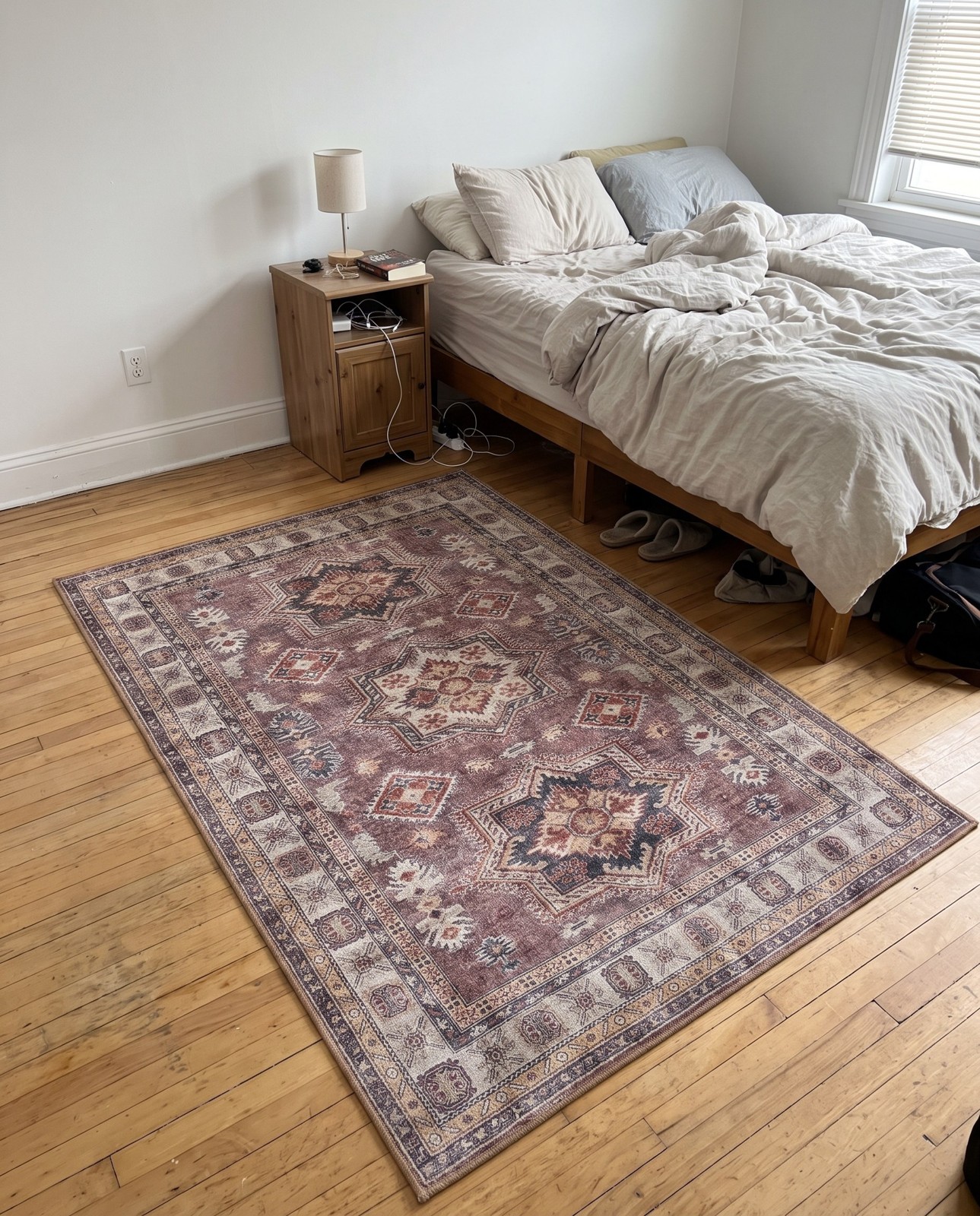 4' 1 x 6' 1 Pickett · Border Washable Rug, antique rose pink