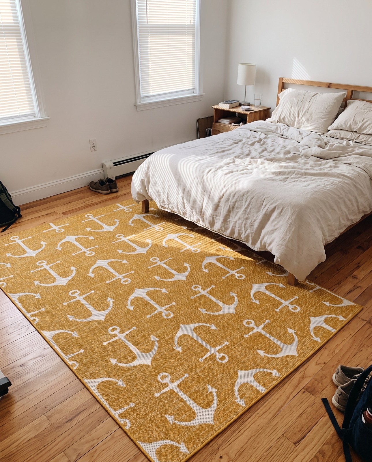 2' x 3' Millbrook · Pictoral Outdoor Rug, yellow