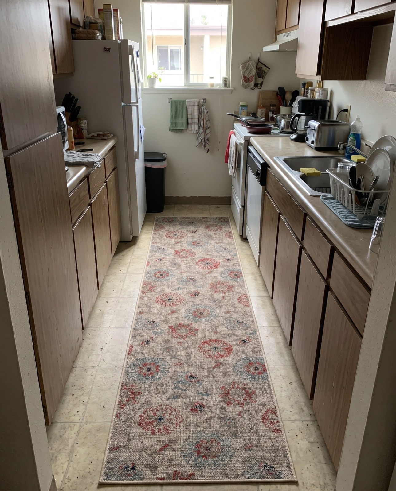 2' x 8' Lofton · Floral Outdoor Rug, beige and terracotta