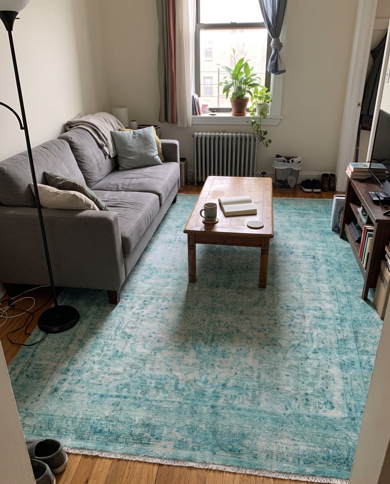 Detail image of 2' x 3' 1 Laramie · Medallion rug, turquoise