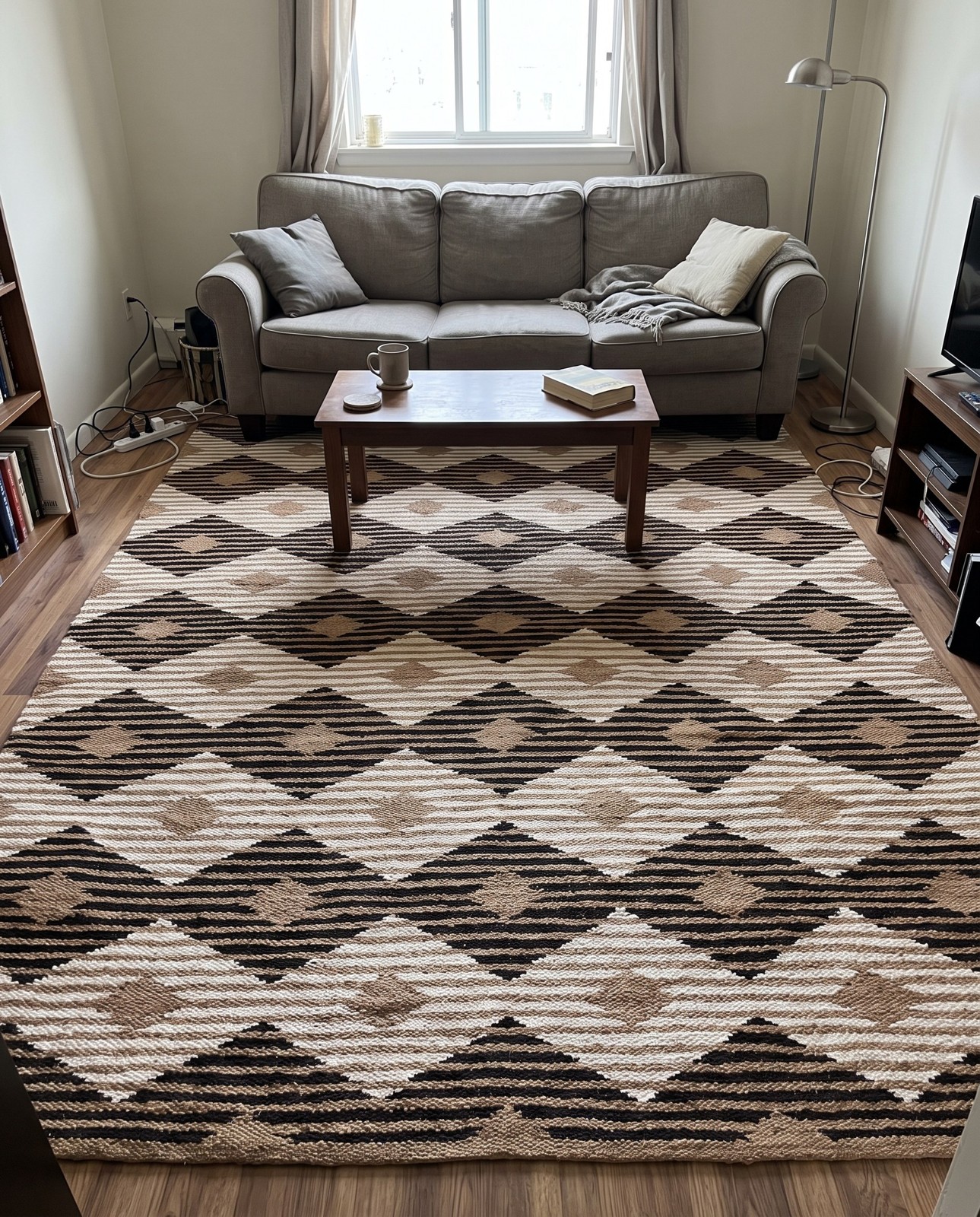 10' x 13' 11 Fenwick · Geometric diamond Chindi Rug, black and natural
