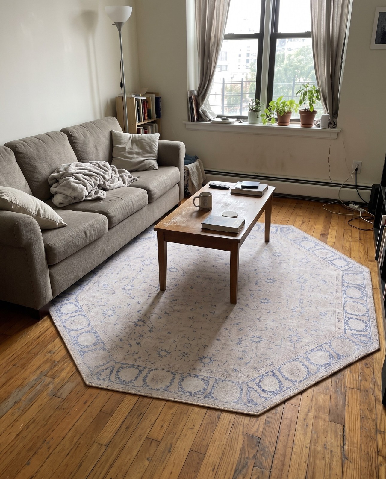 7' 6 x 7' 6 Fawcett · Border Washable Rug, beige