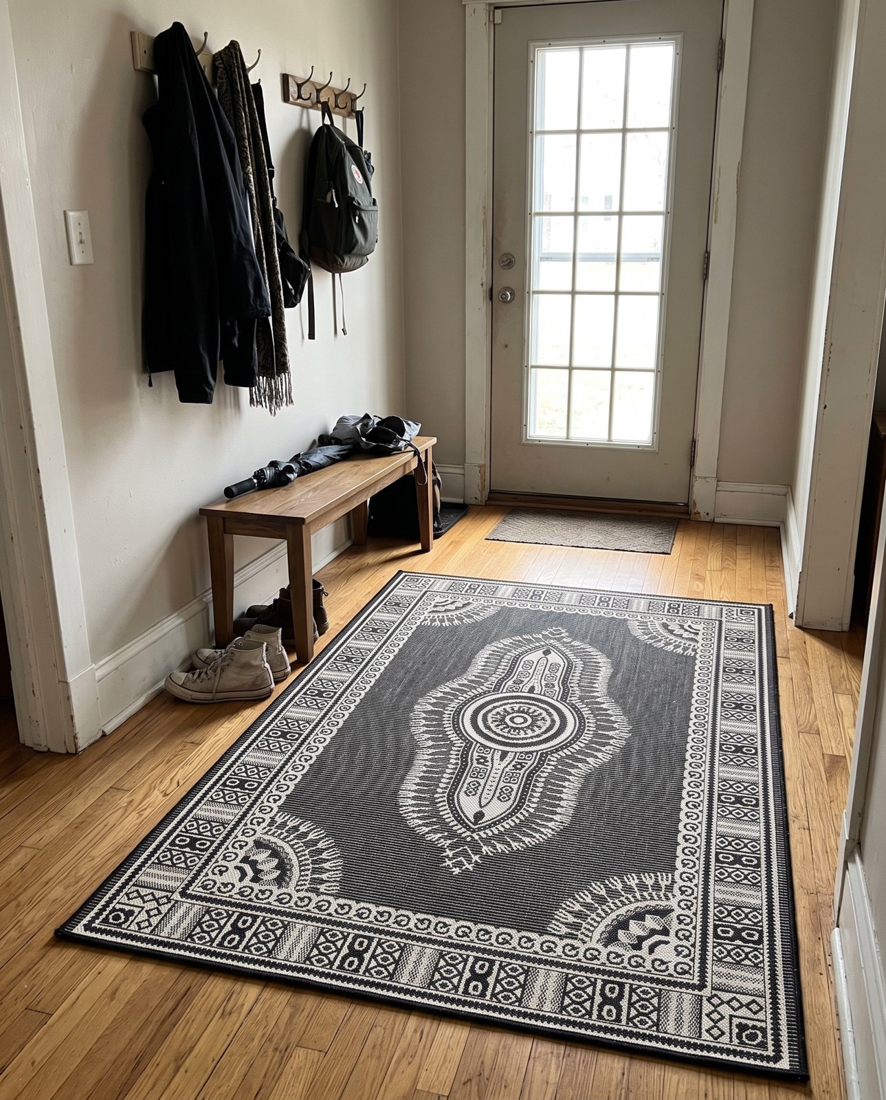 5' 3 x 8' Bainbridge · Border Outdoor Rug, black and white