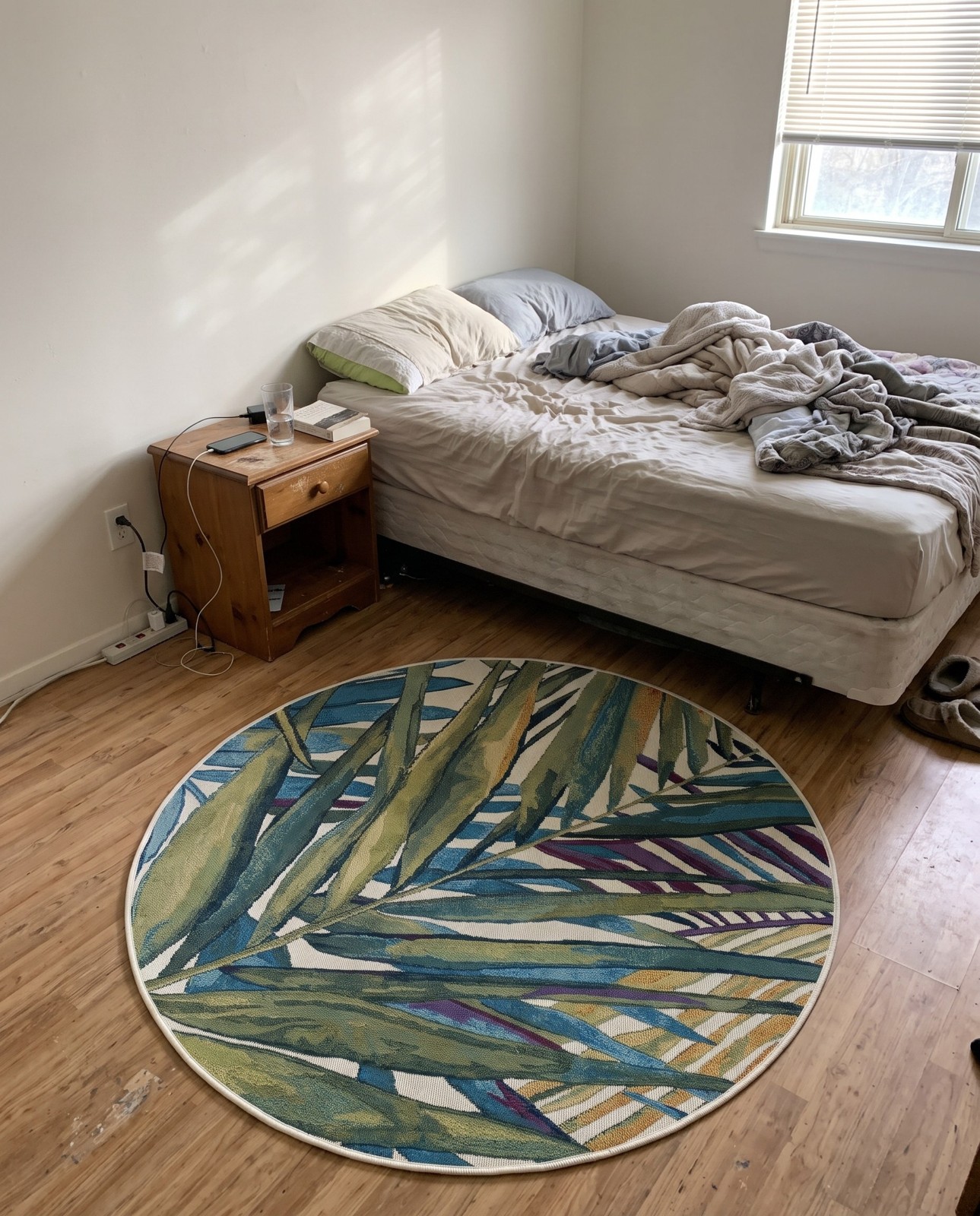 4' x 4' Lomax · Palm leaf Outdoor Rug, green and blue