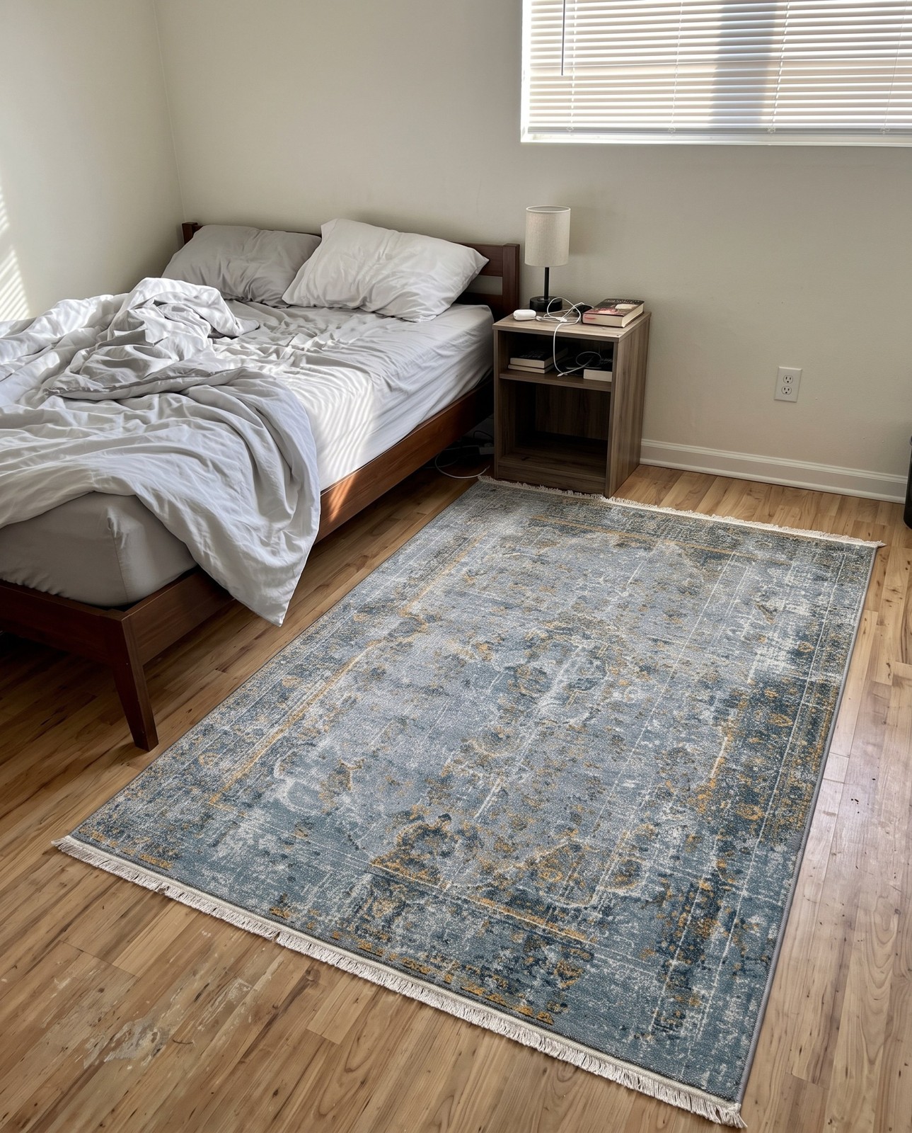 4' 3 x 6' Lanier · Border rug