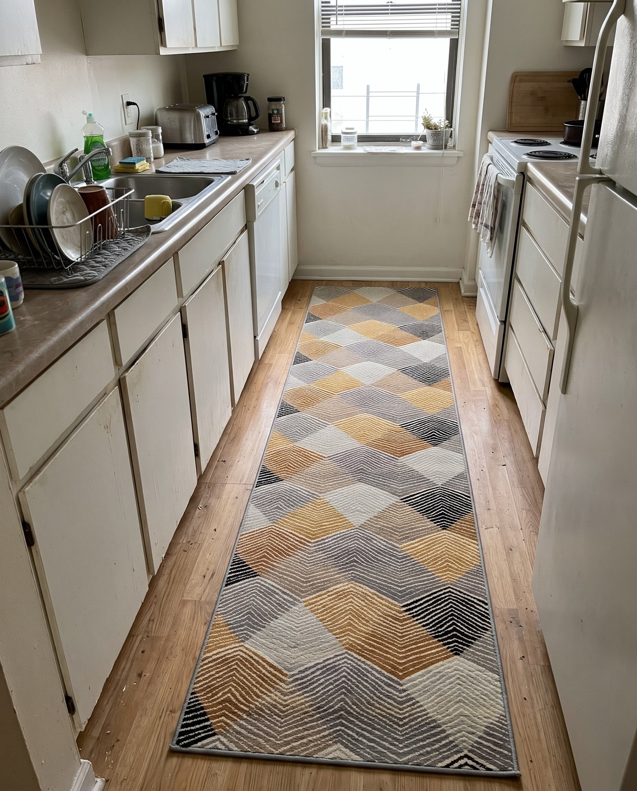 2' x 5' Reed · Chevron Outdoor Rug, gold and gray