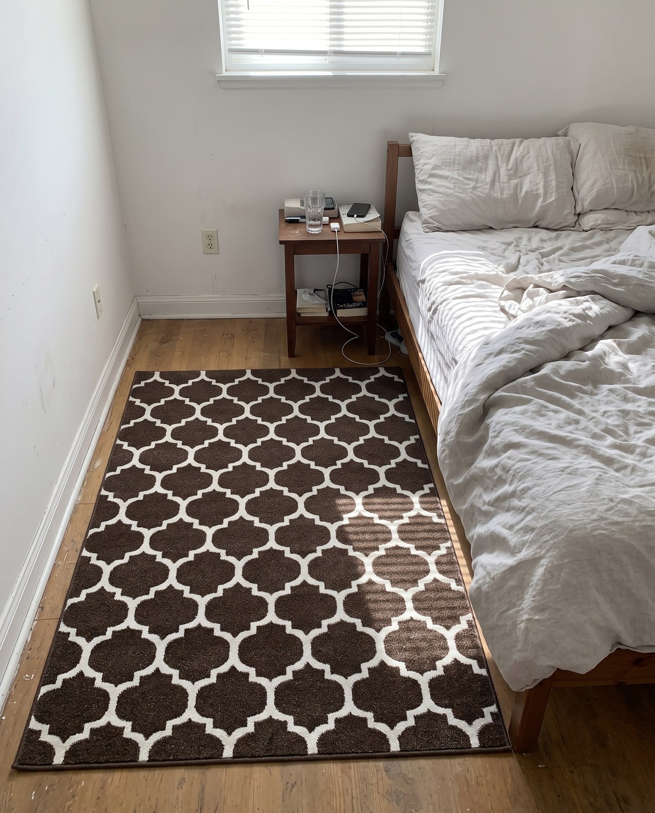 Detail image of 4' x 6' Arkwright · Trellis rug, chocolate brown and beige
