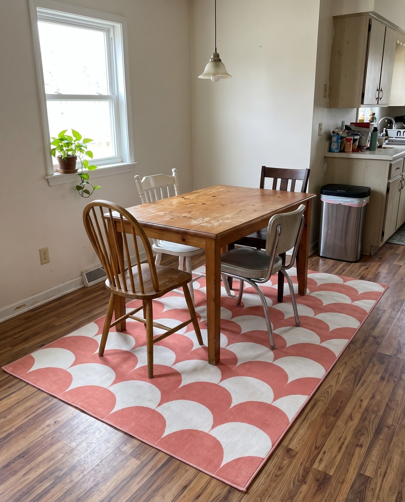 Detail image of 5' x 7' Ocala · Geometric rug, soft coral pink