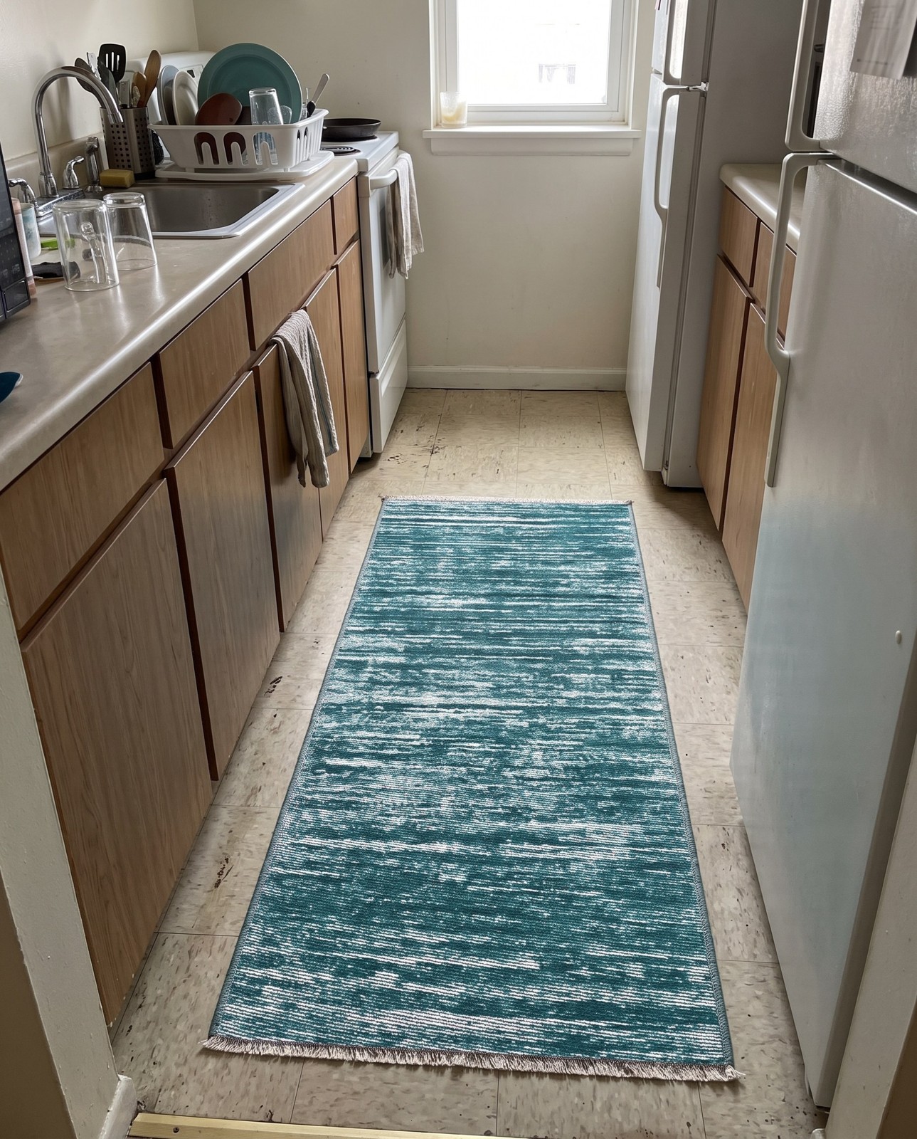 Detail image of 7' 6 x 10' 6 Prewitt · Abstract striped rug, teal and ivory