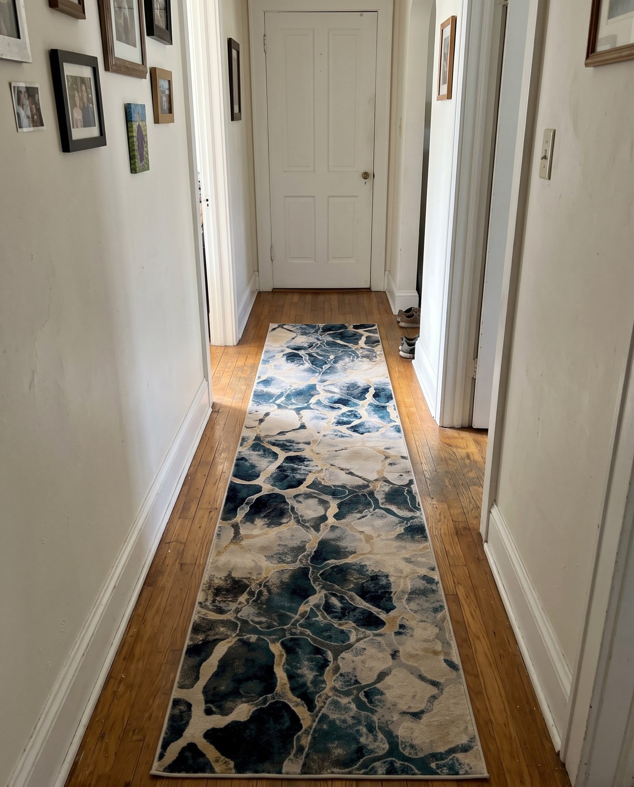 Detail image of 2' 7 x 12' Linden · Abstract rug, navy and beige