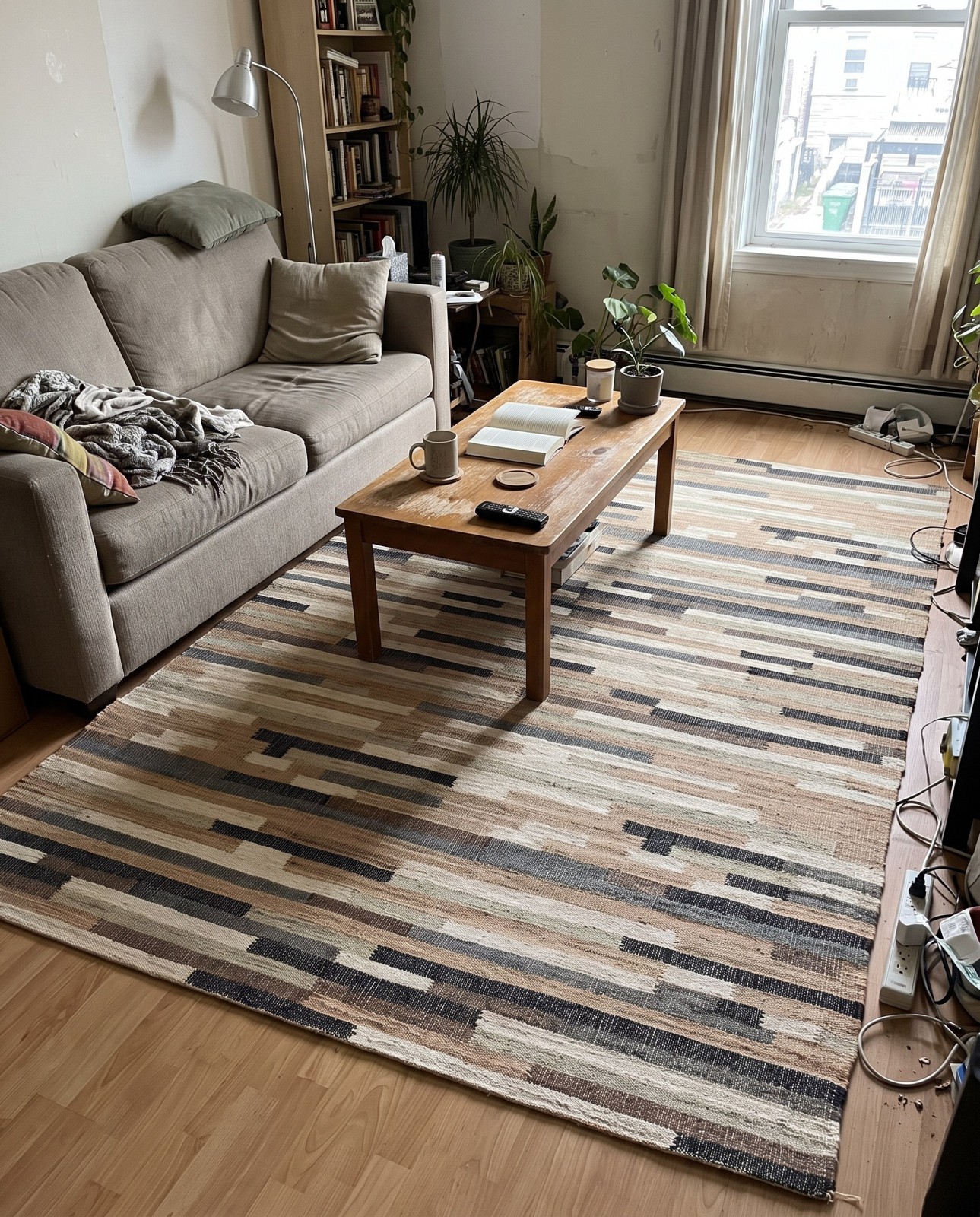 9' x 12' Homer · Lines rug, beige
