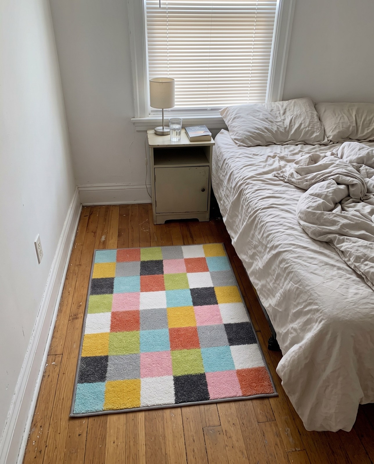 2' 2 x 2' 11 Seymour · Checkered rug, multi