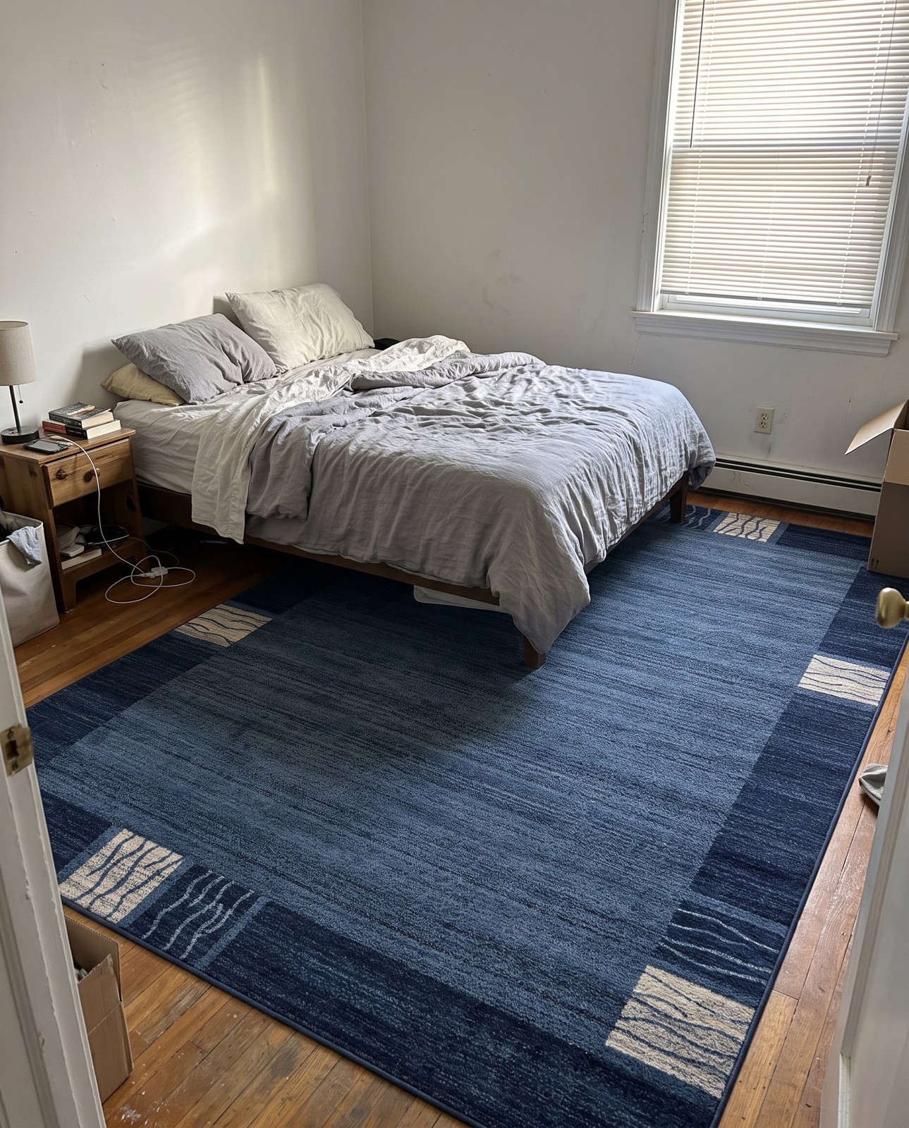 7' 10 x 11' Sunbeam · Border rug