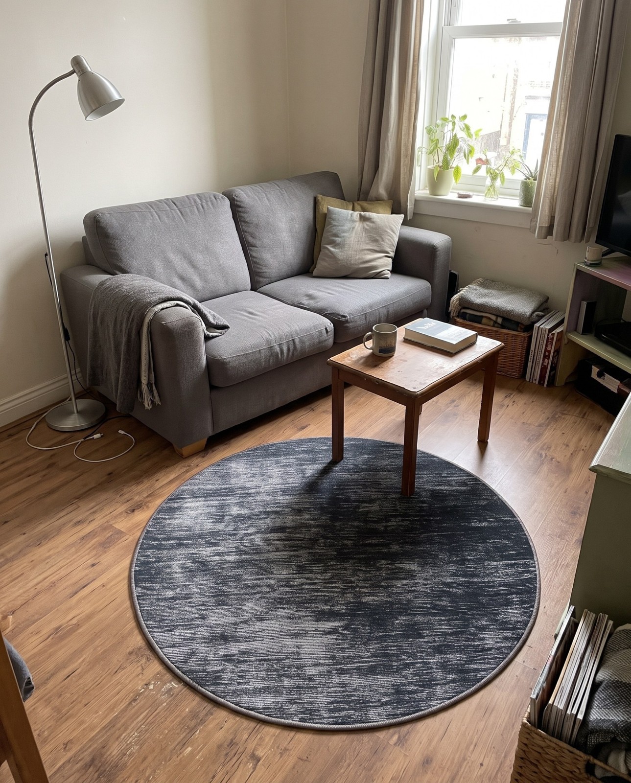 Detail image of 3' 6 x 3' 6 Prewitt · Linear abstract rug, black and ivory