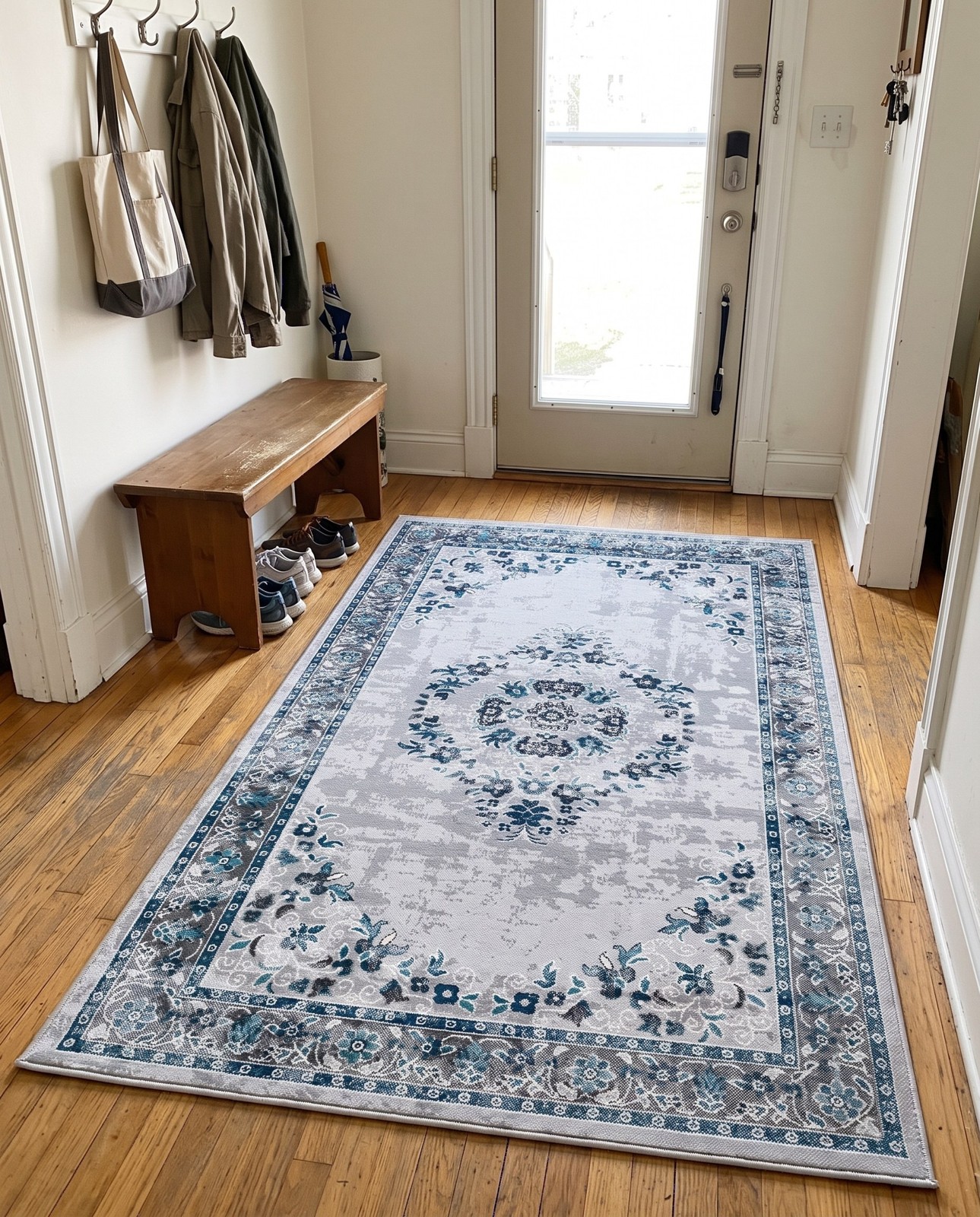 4' x 6' Jeffers · Border rug, grey