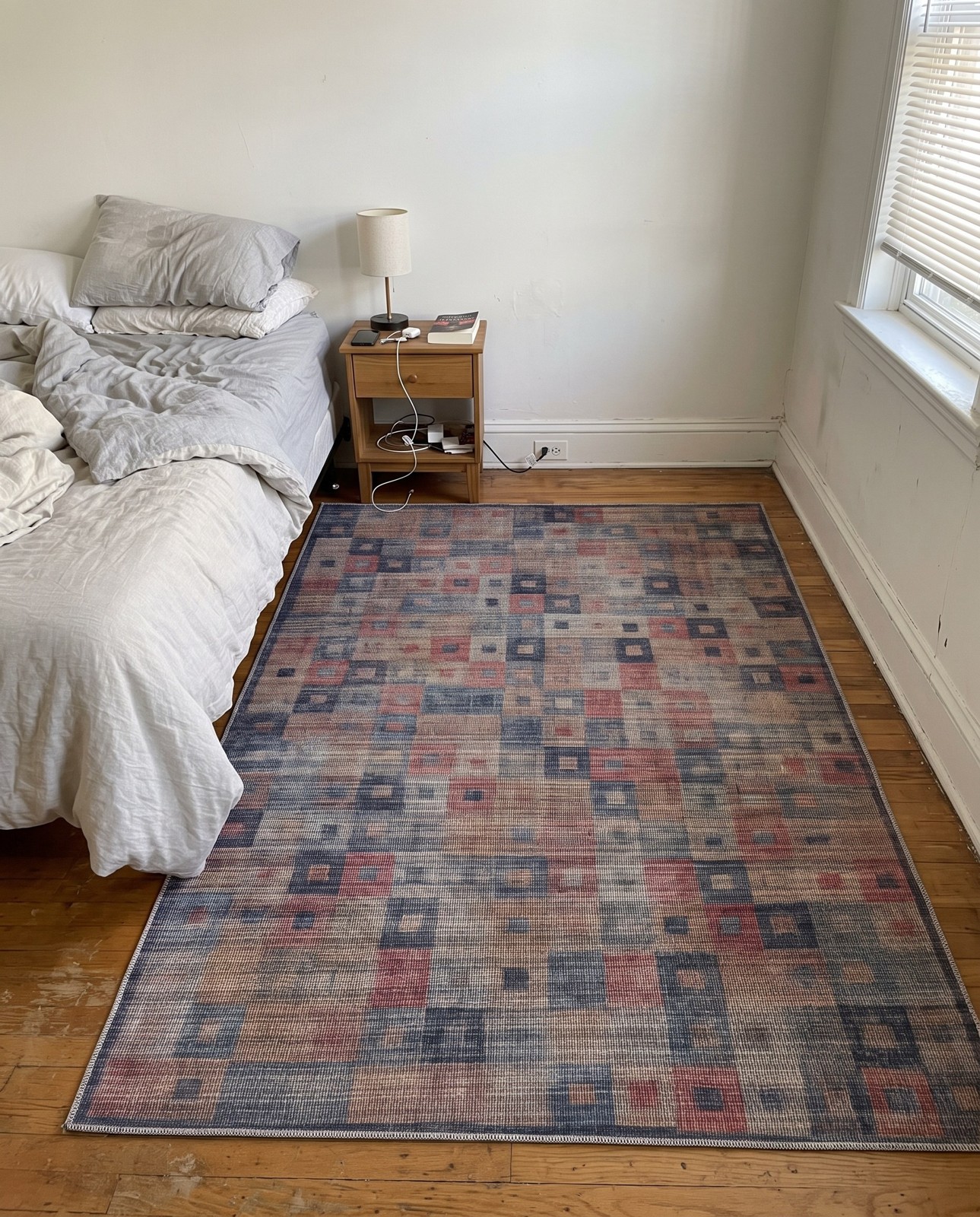 2' x 3' Lewes · Geometric Washable Rug, multi