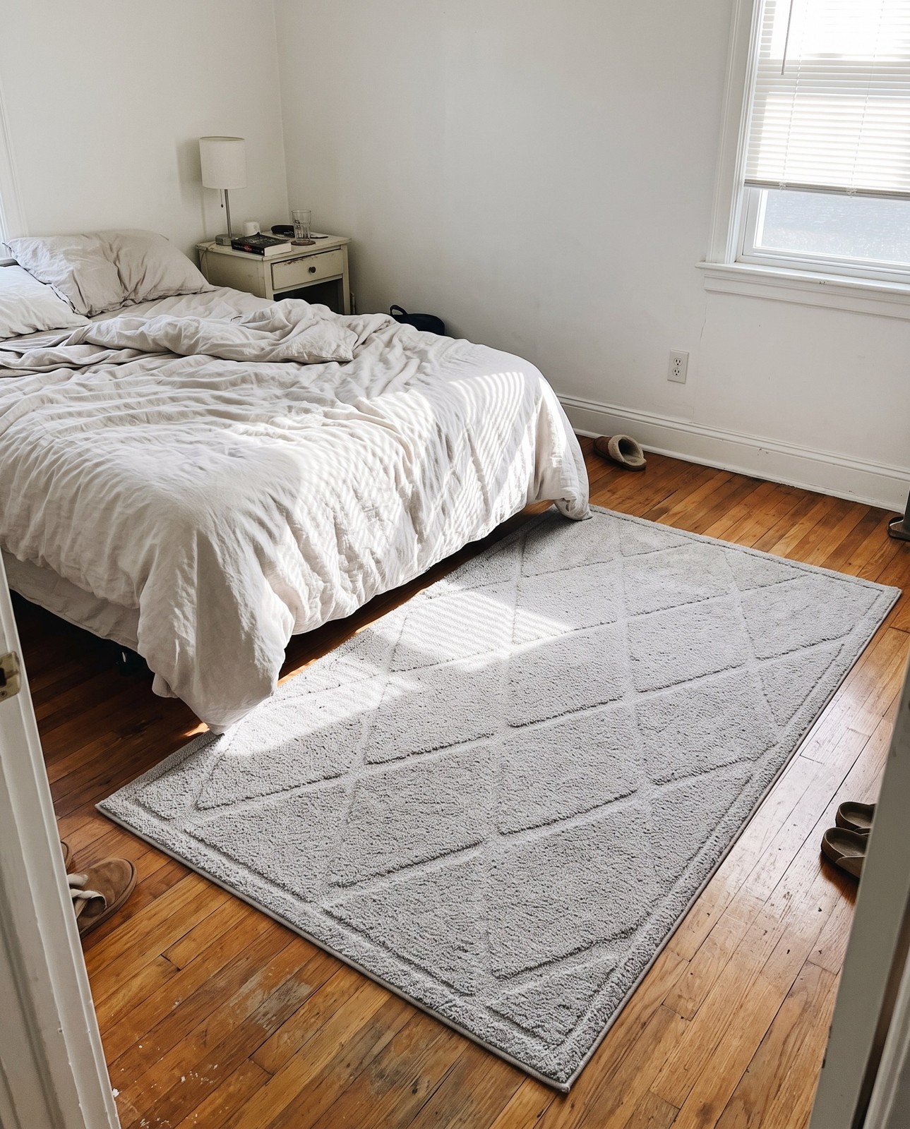 5' x 8' Ancrum · Diamond Shag Rug, solid gray