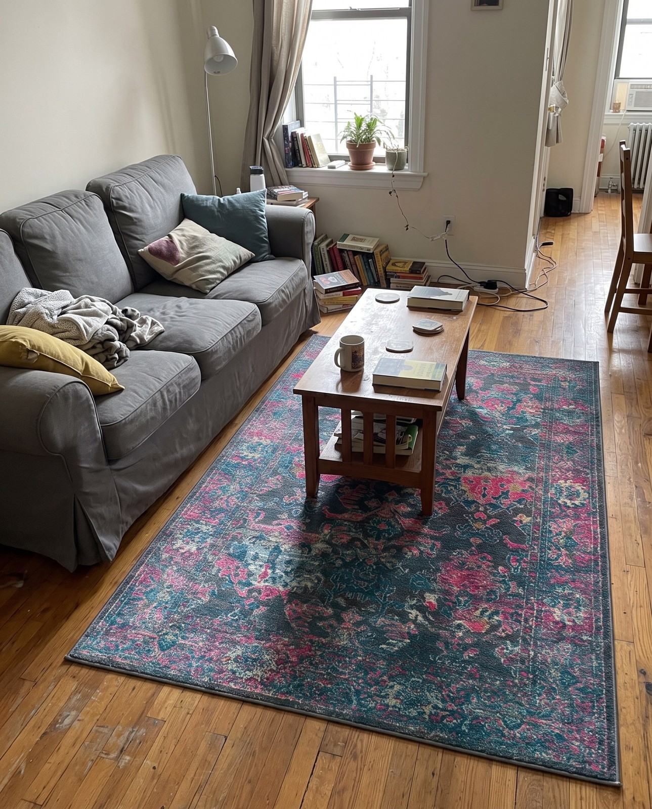 5' x 8' Salford · Border rug
