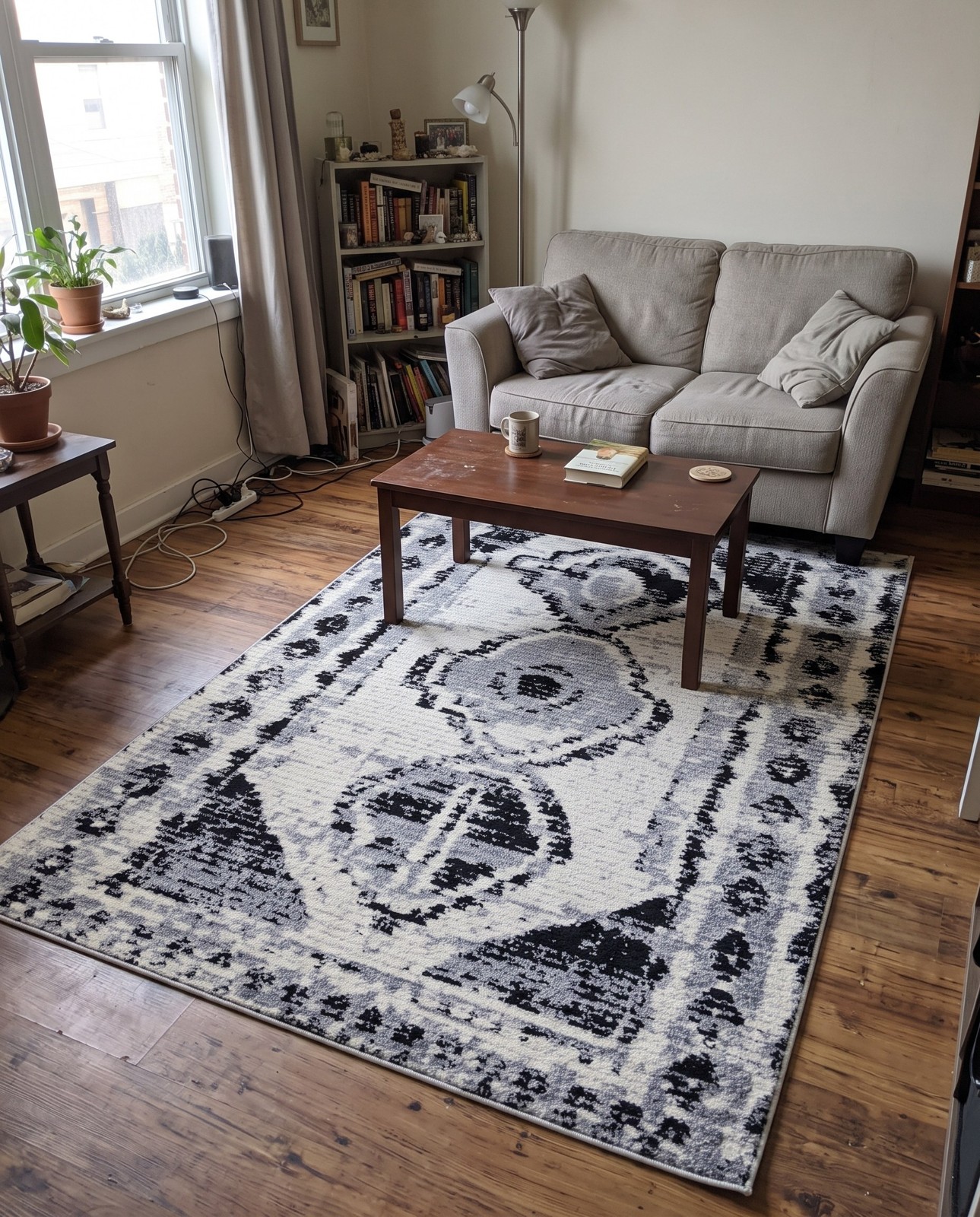 9' x 12' Corbin · Border rug