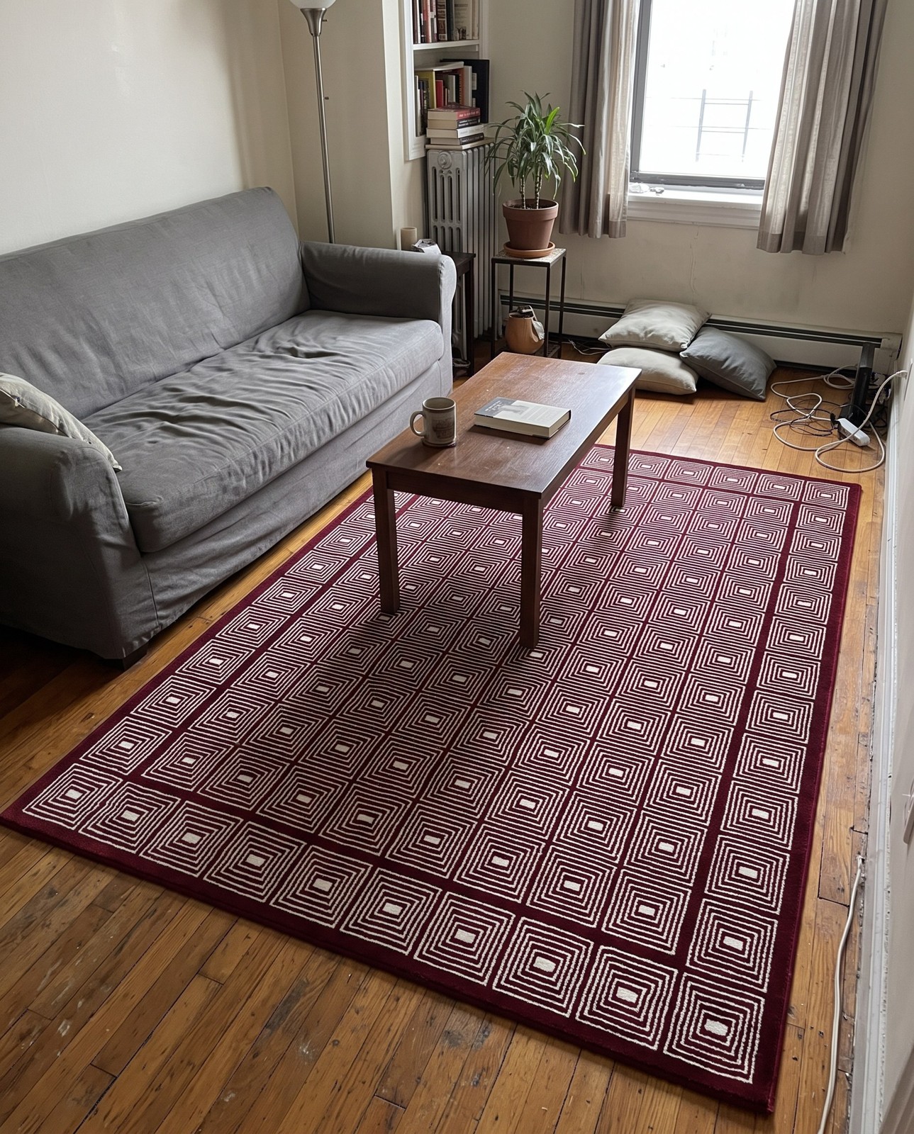 4' x 6' Atwood · Border rug, burgundy red