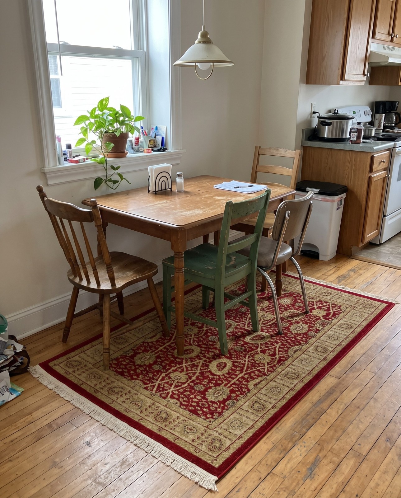 3' 3 x 5' 3 Glendive · Traditional floral rug, red and beige