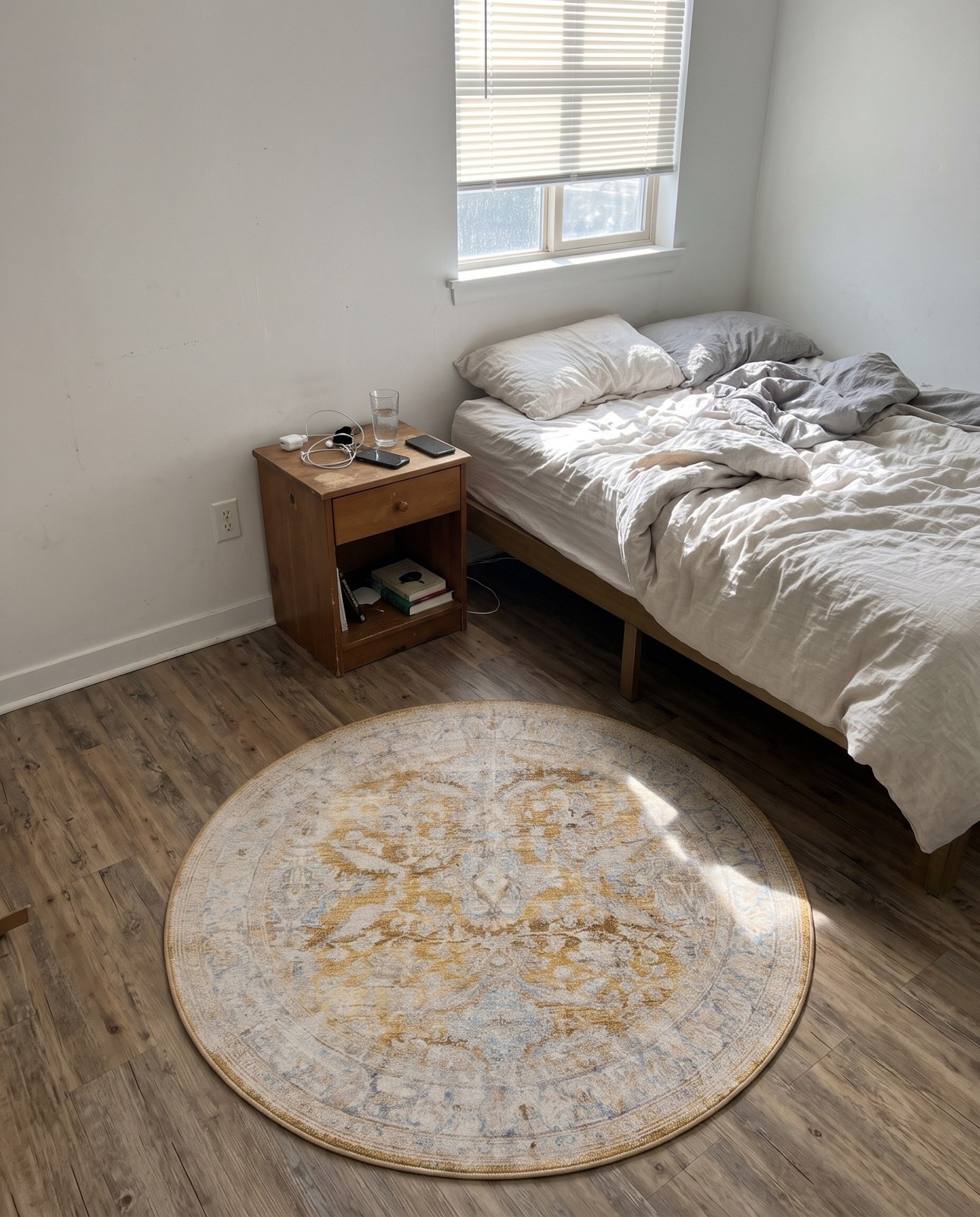 3' 6 x 3' 6 Augusta · Border Washable Rug, yellow
