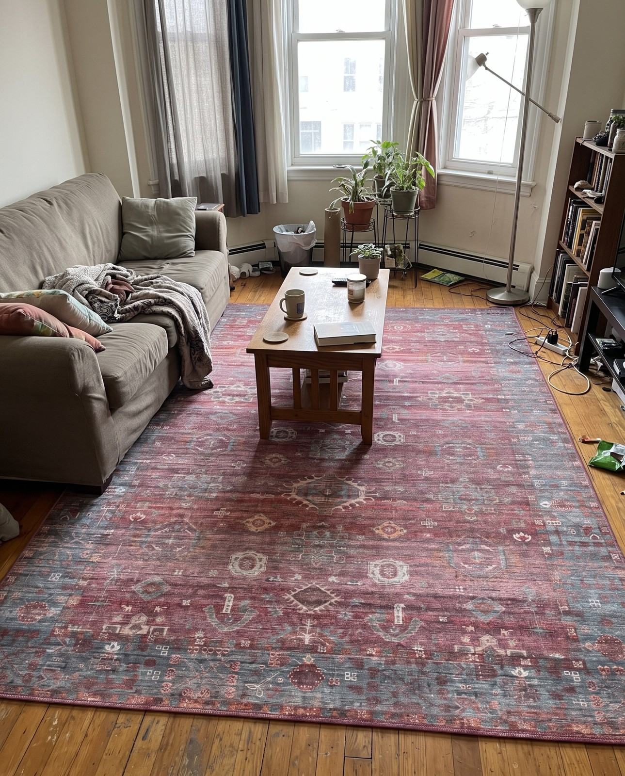 7' 10 x 11' Elsworth · Border rug