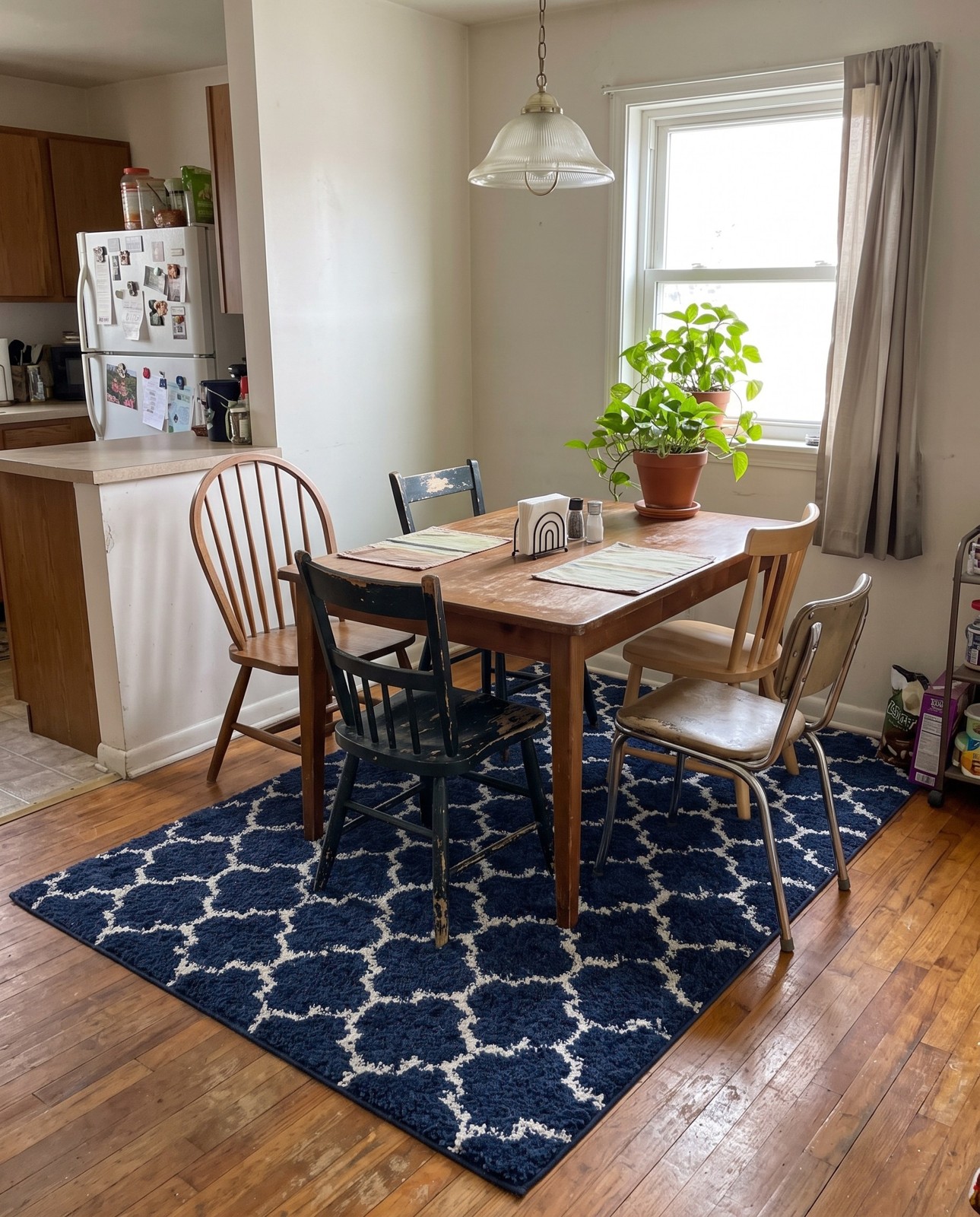 5' x 8' Jameson · Lattice Shag Rug, navy and ivory