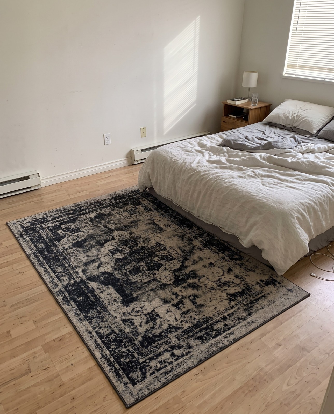 4' x 6' Blakemore · Distressed medallion rug, slate and ivory