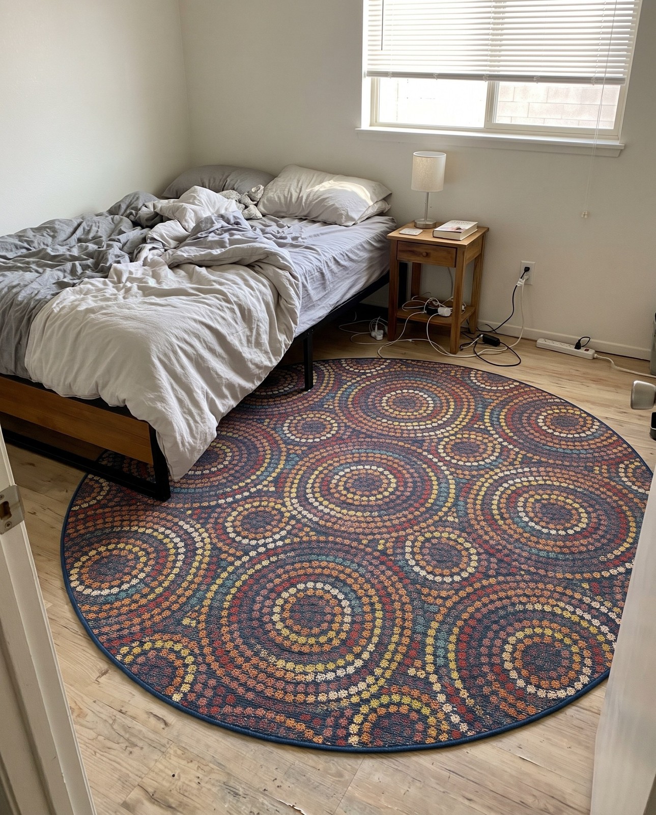 10' x 10' Wimberly · Concentric dotted rings Outdoor Rug, multicolor