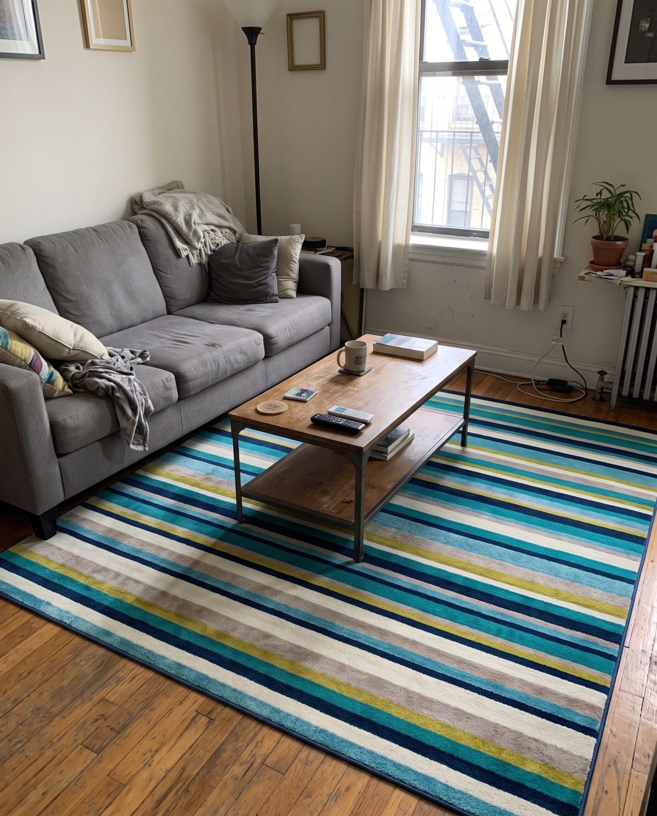 10' x 10' Vernal · Striped rug