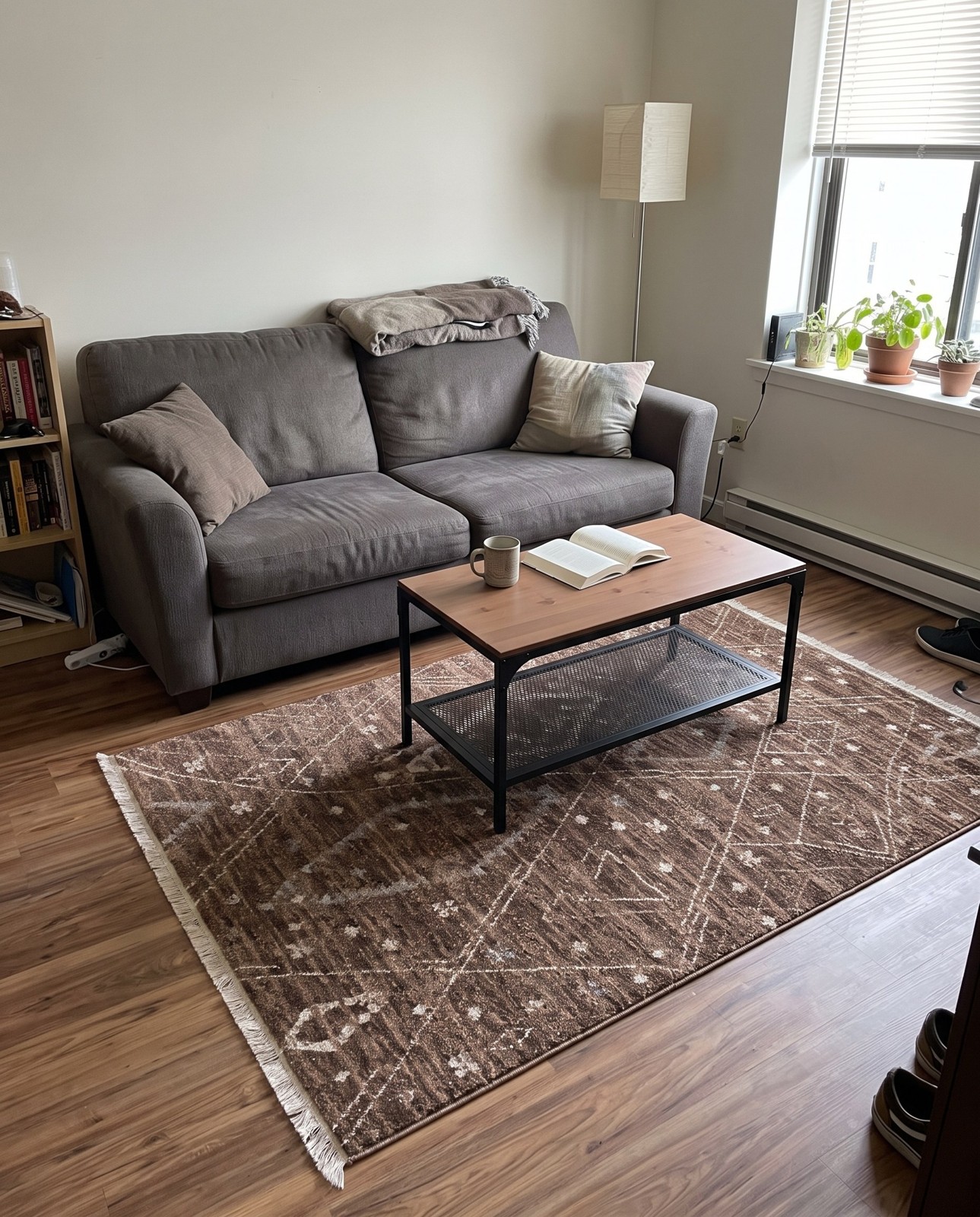 4' x 6' 3 Ashford · Diamond rug, brown