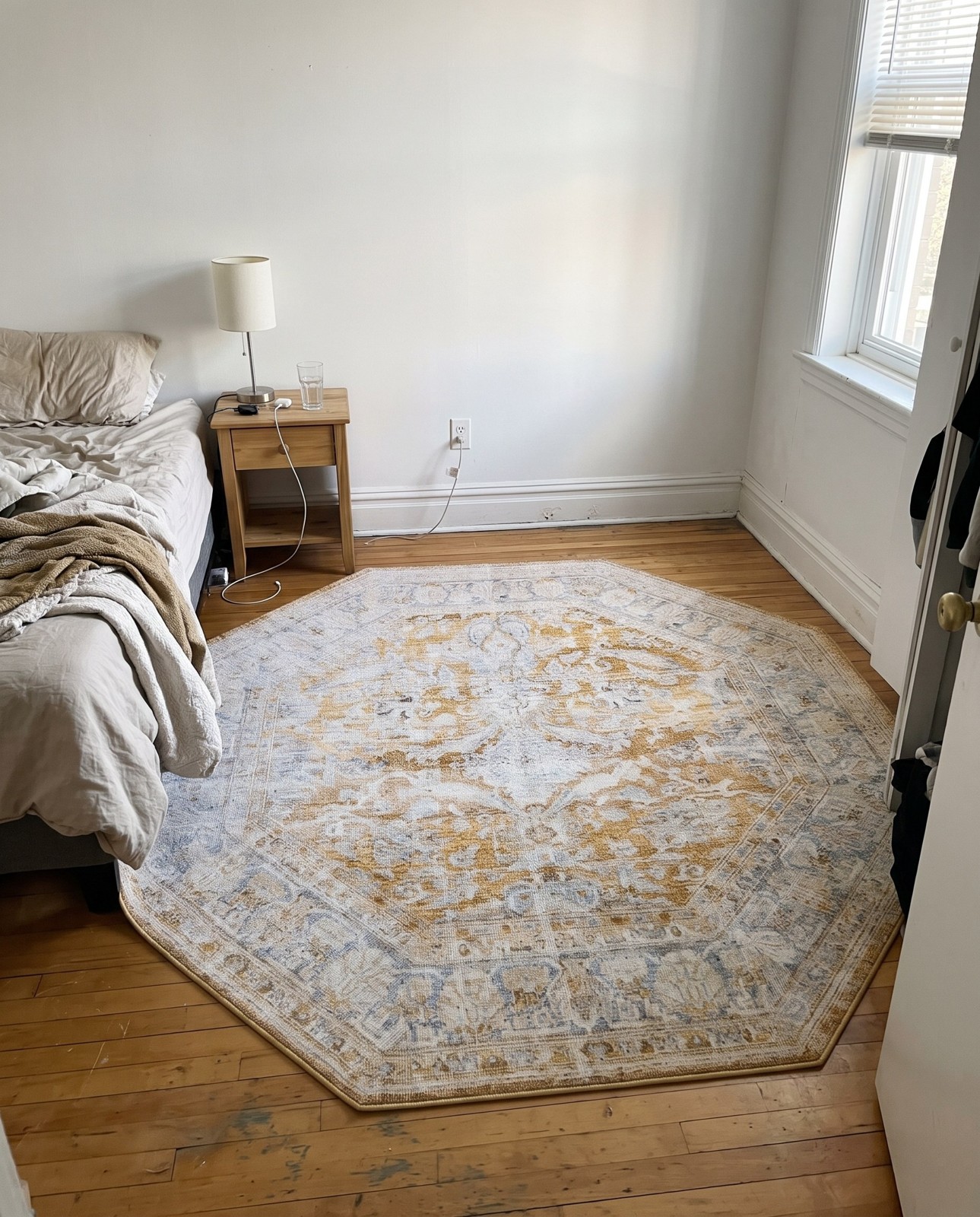 7' 6 x 7' 6 Augusta · Distressed medallion Washable Rug, yellow and ivory