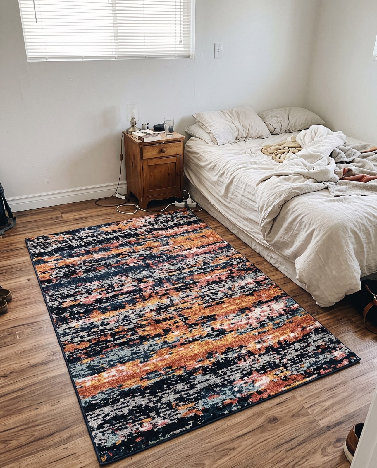 2' x 3' Nelson · Abstract striped rug, multicolor and navy