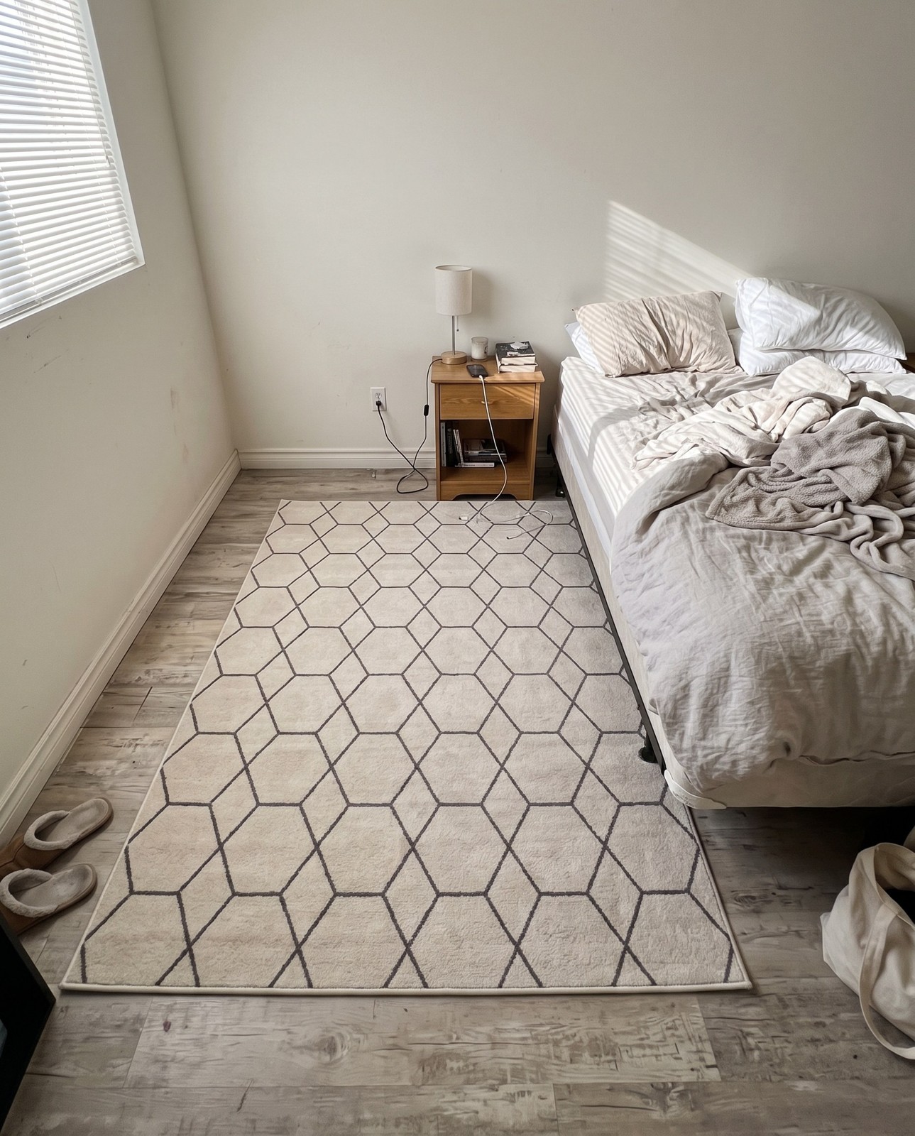 4' x 6' Galloway · Diamond rug