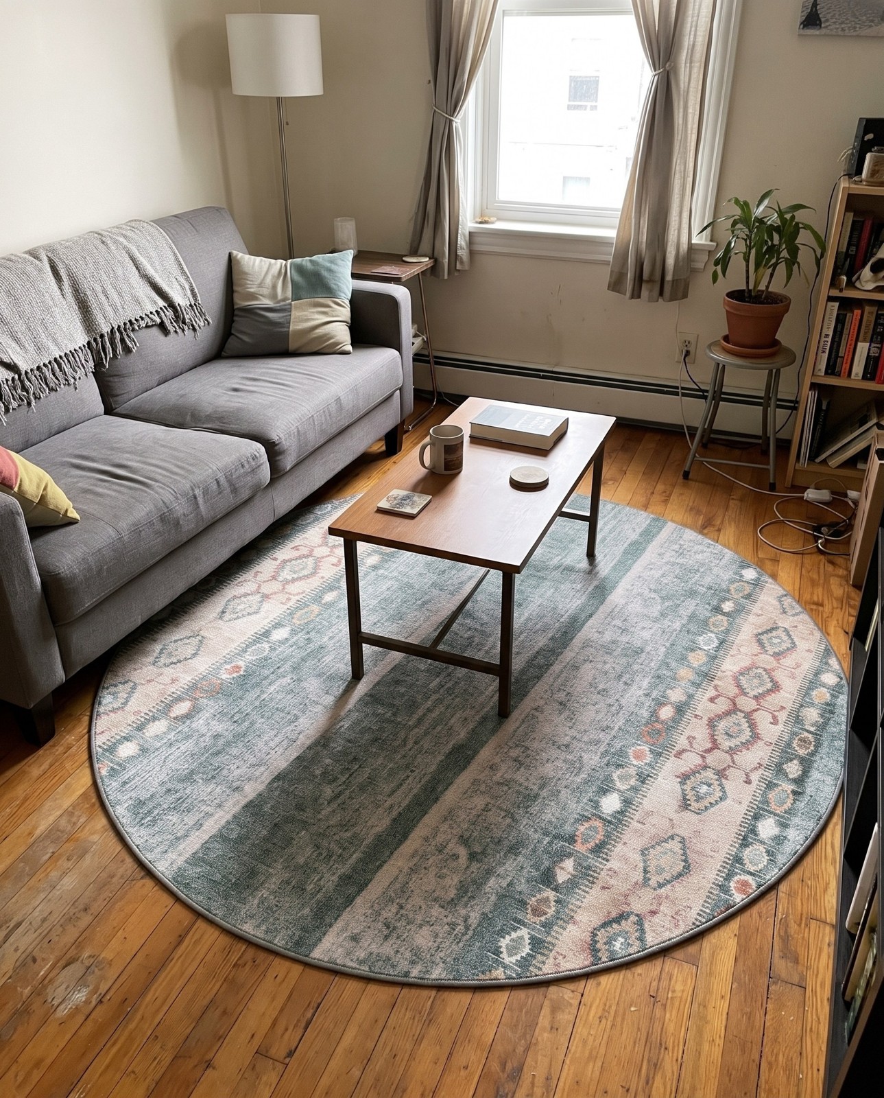 7' 6 x 7' 6 Dalton · Border Washable Rug, green