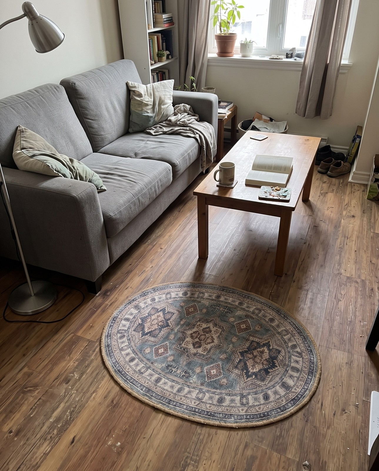 9' 5 x 13' 1 Pickett · Geometric medallion Washable Rug, green and beige