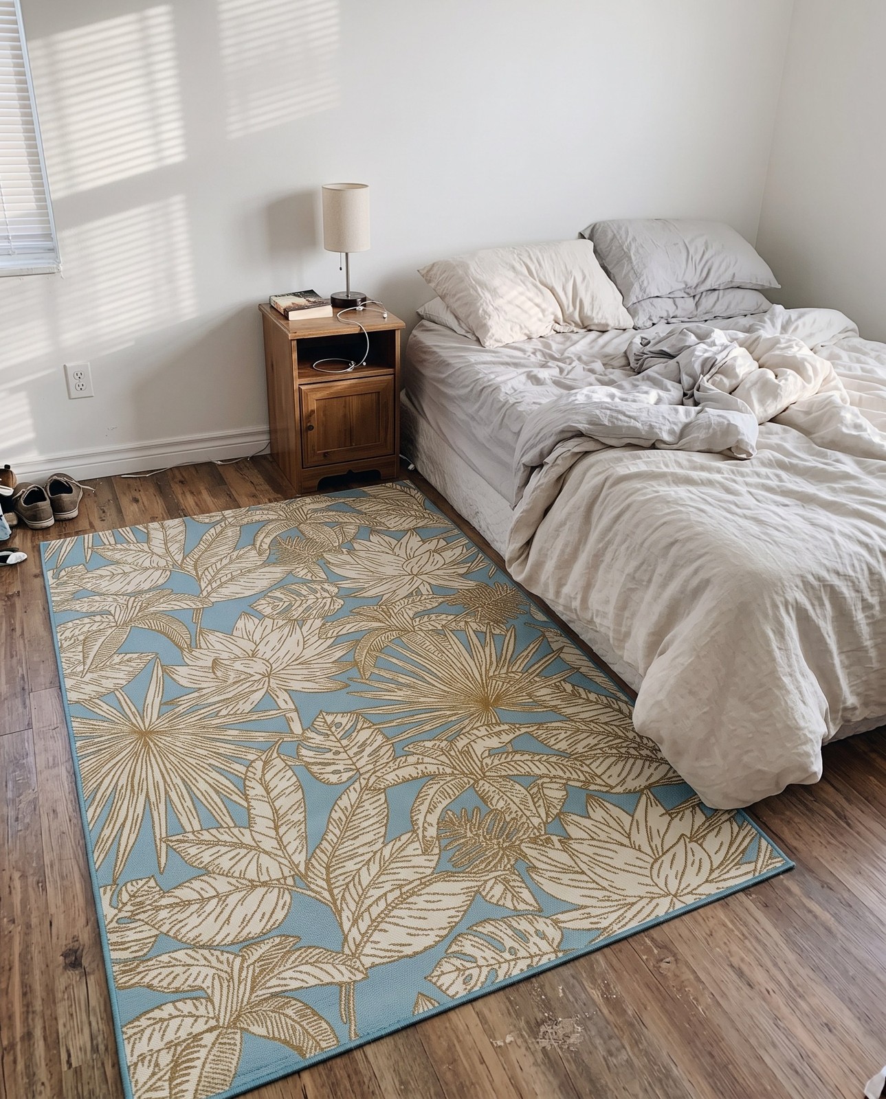 5' x 7' Lomax · Floral / botanical Outdoor Rug