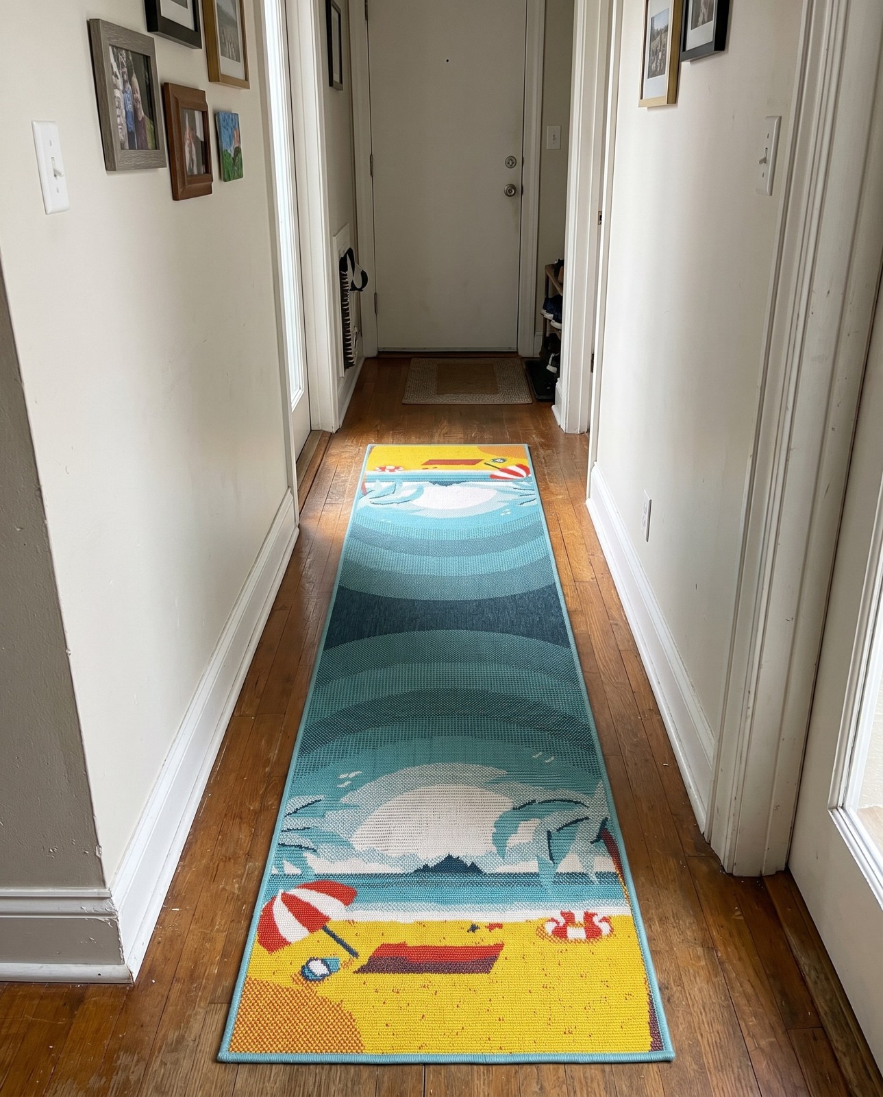 Detail image of 2' x 5' Delaney · Pictoral Outdoor Rug, multi