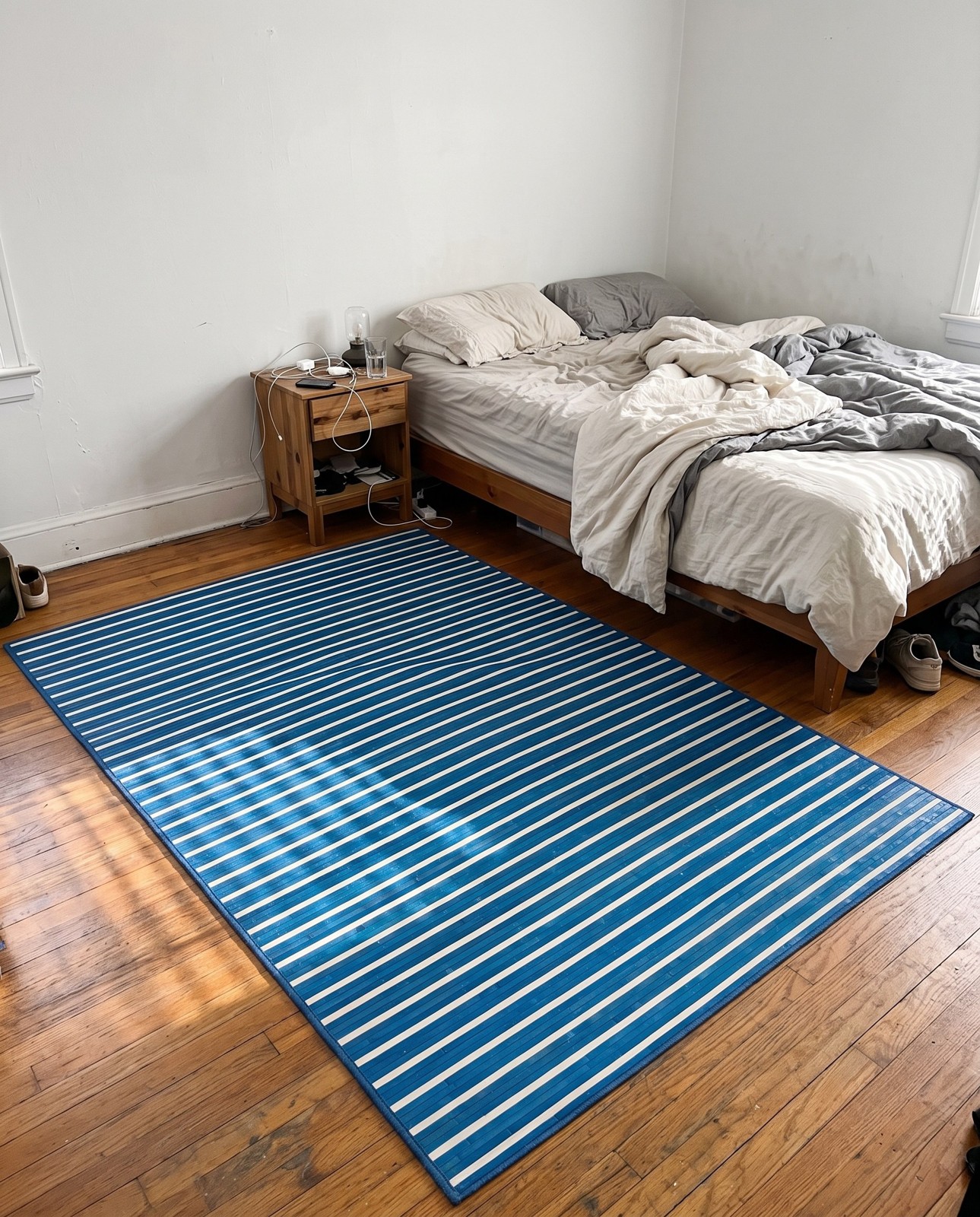 4' x 6' Nora · Lines rug