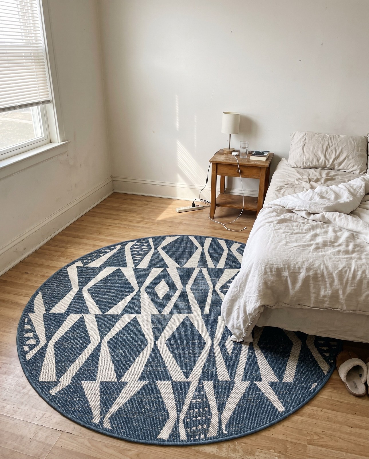 Detail image of 3' 3 x 3' 3 Casper · Geometric diamond Outdoor Rug, blue and ivory
