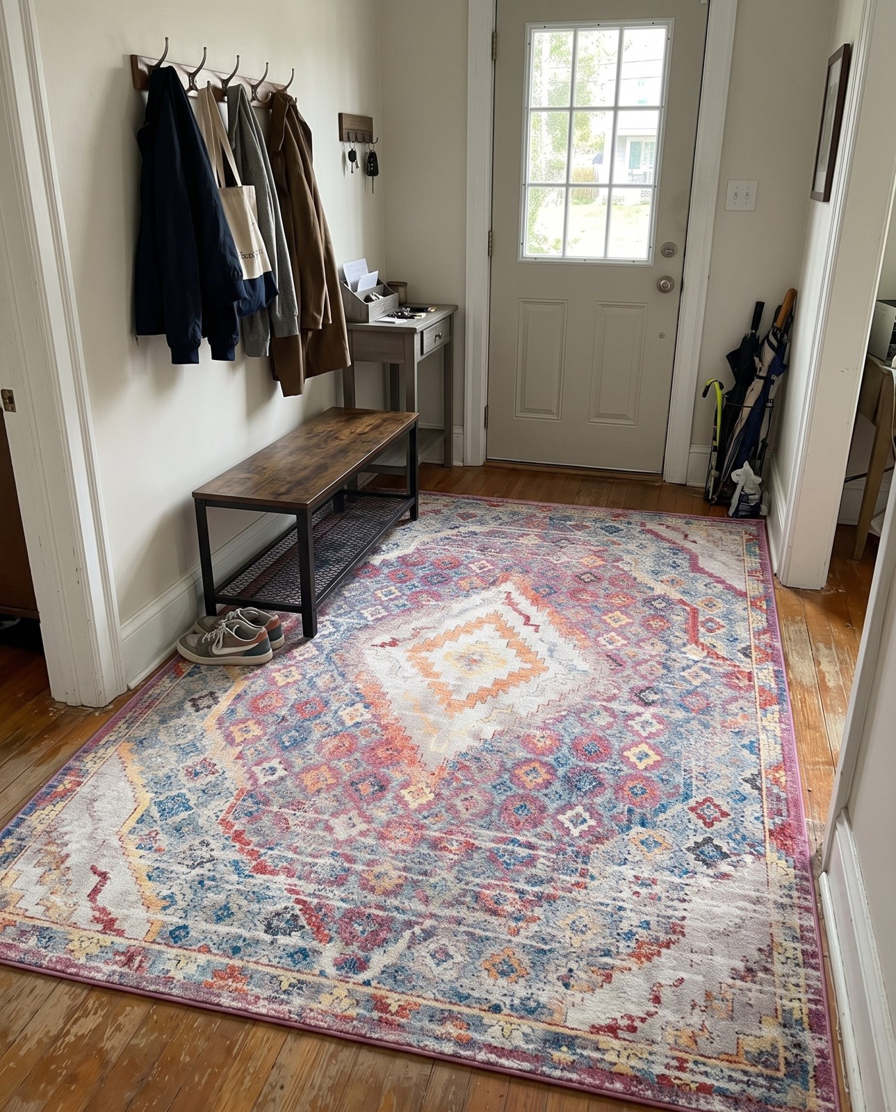 Detail image of 9' x 12' 2 Hickorywood · Border rug, red