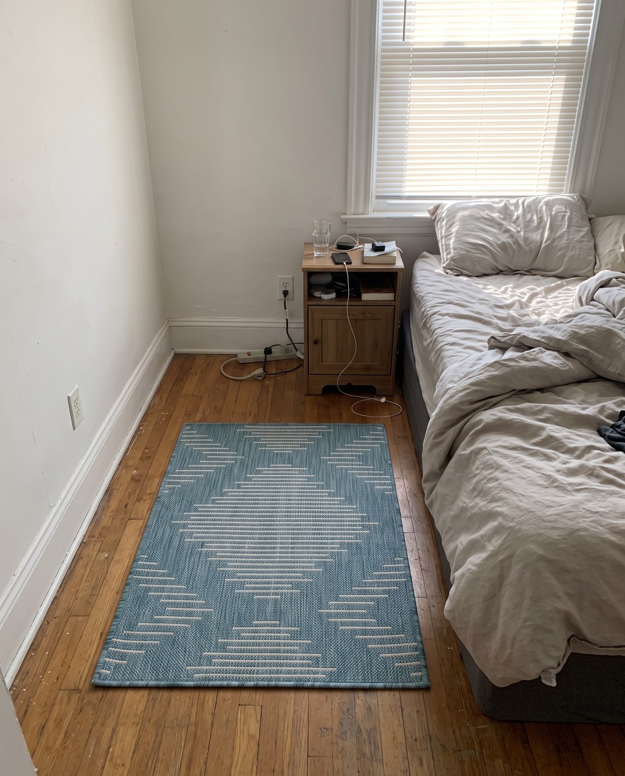 2' x 3' Harlow · Diamond Outdoor Rug, light aqua