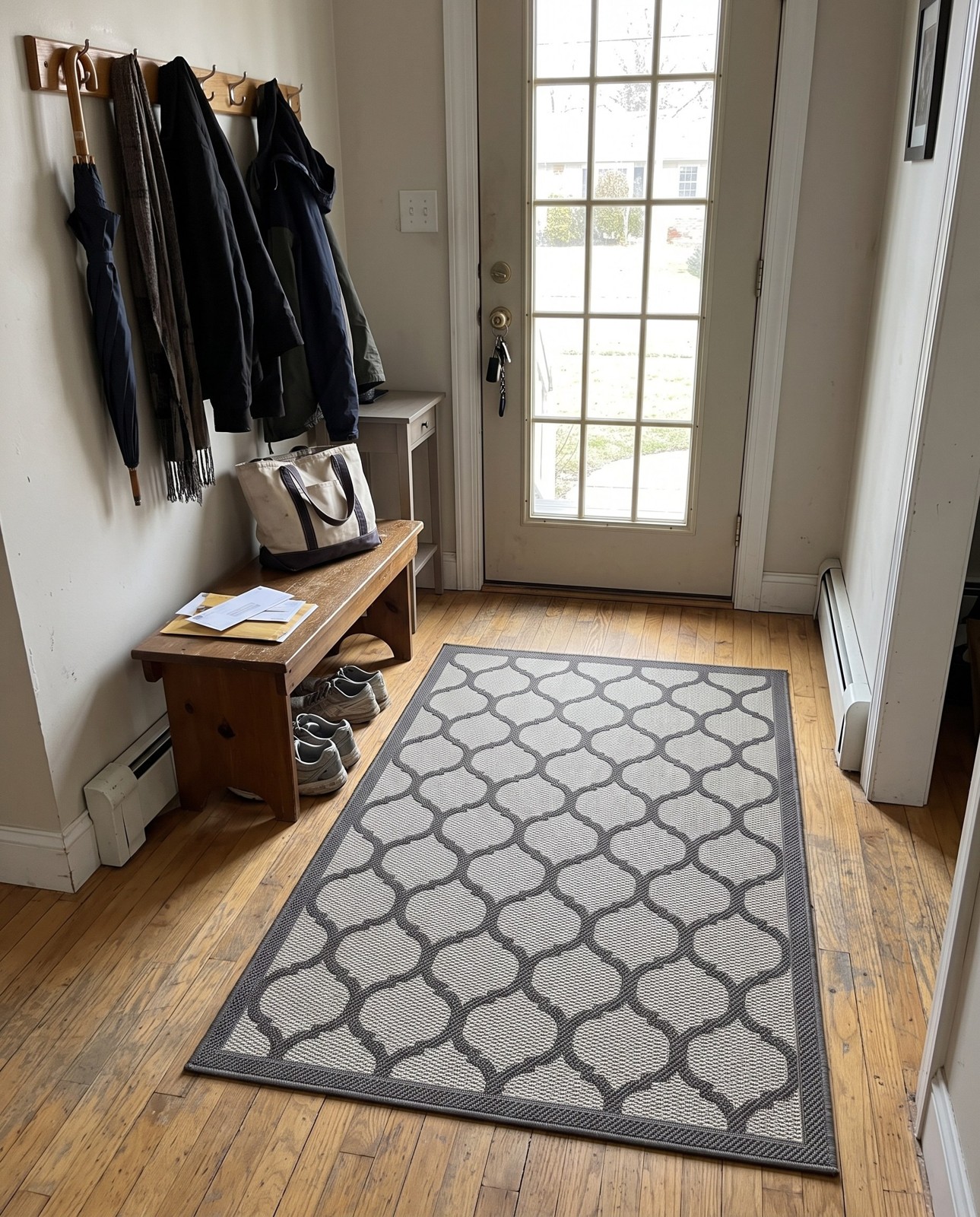 7' x 10' Fanshawe · Border Outdoor Rug