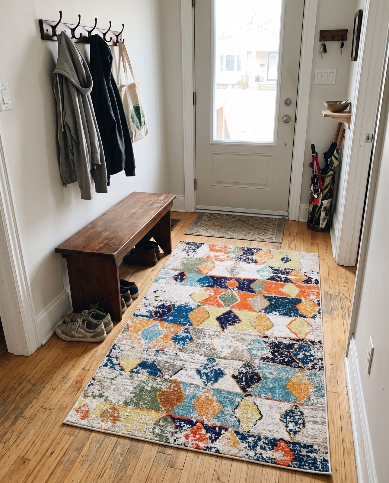 Detail image of 5' 3 x 8' Oakes · Abstract Washable Rug, ivory