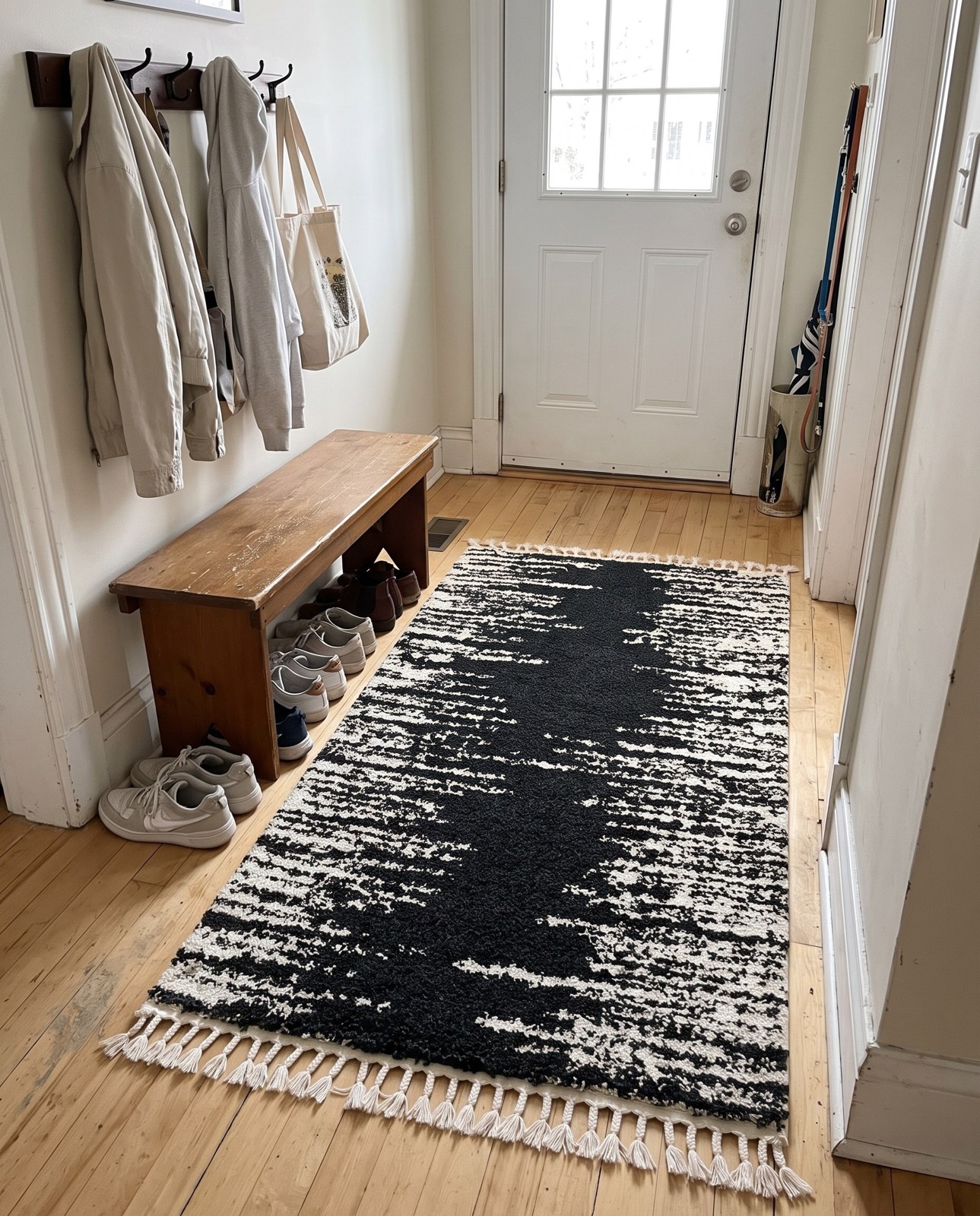 5' 3 x 8' Felton · Abstract Shag Rug