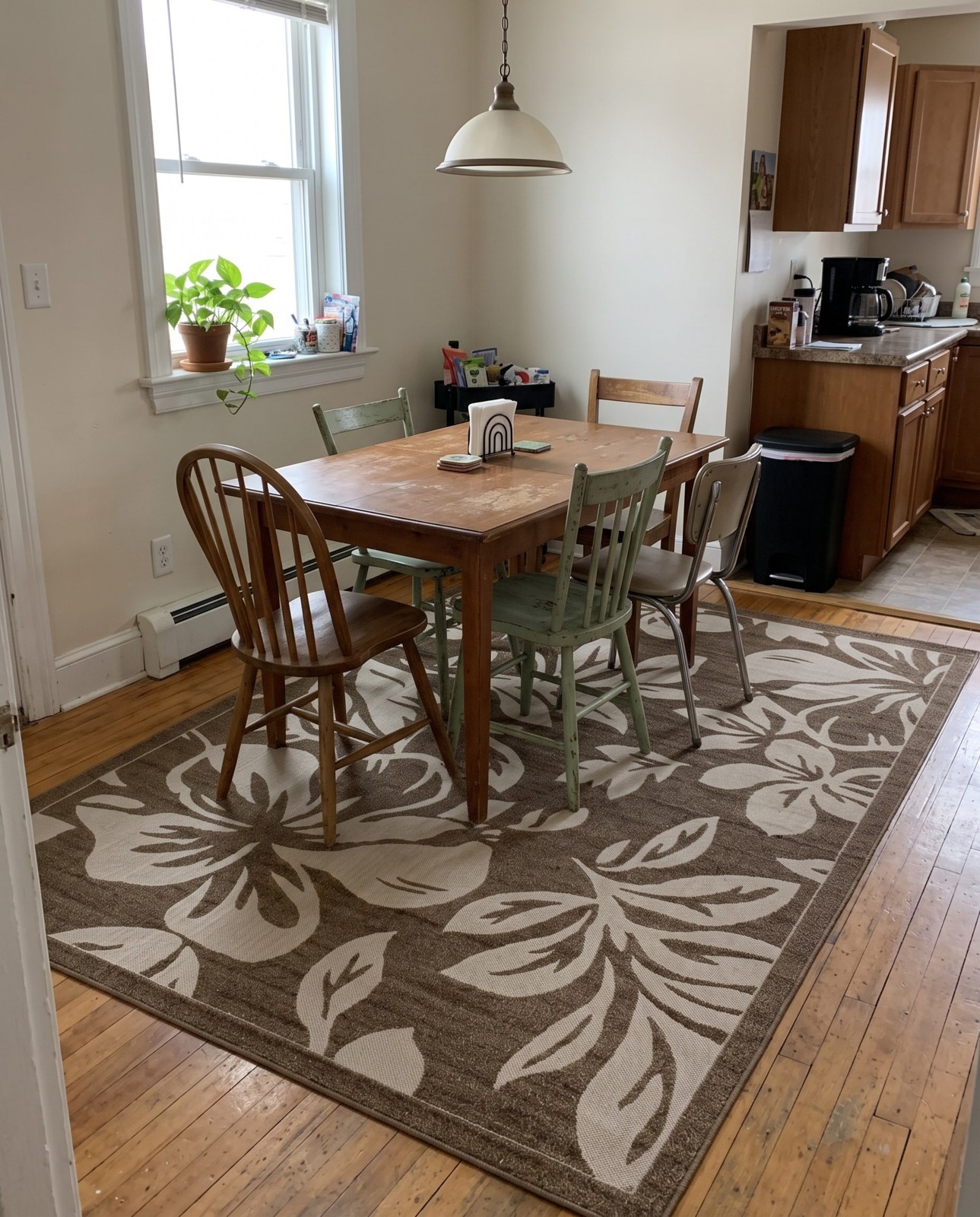 7' x 10' Racine · Tropical floral Outdoor Rug, beige and brown