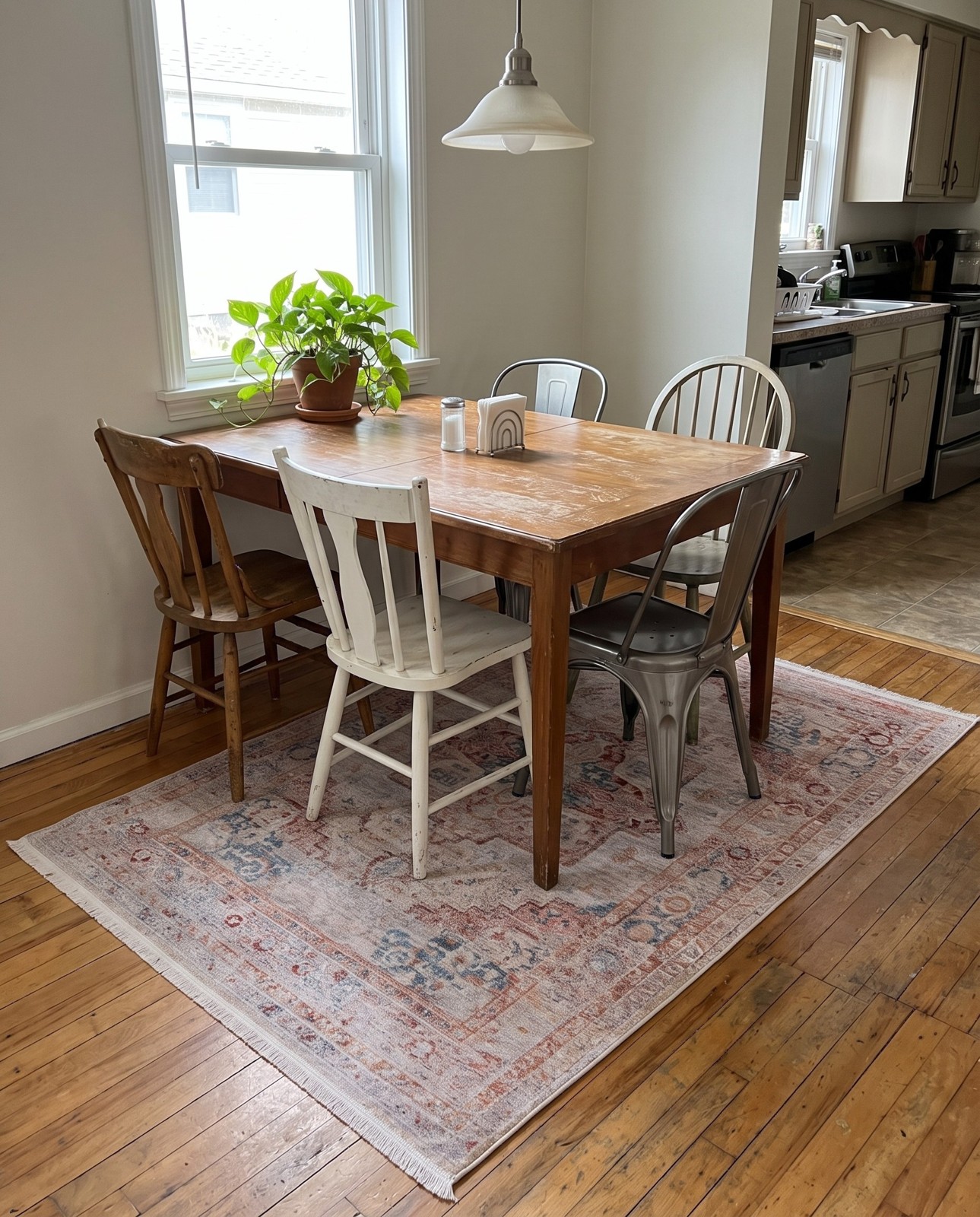 5' x 7' 10 Benson · Border rug, multi