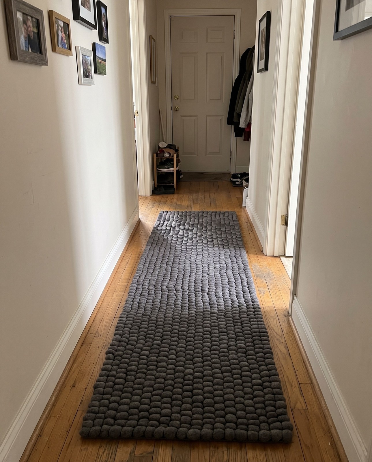 Detail image of 1' 2 x 8' Hawthorne · Solid bobble Wool Rug, charcoal gray
